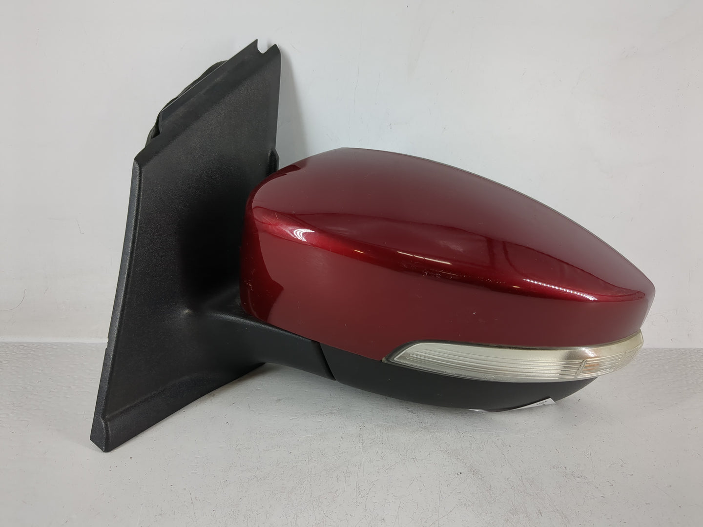 2013-2016 Ford Escape Driver Side View Mirror - Left Door Mirror OEM Used - Oemusedautoparts1.com