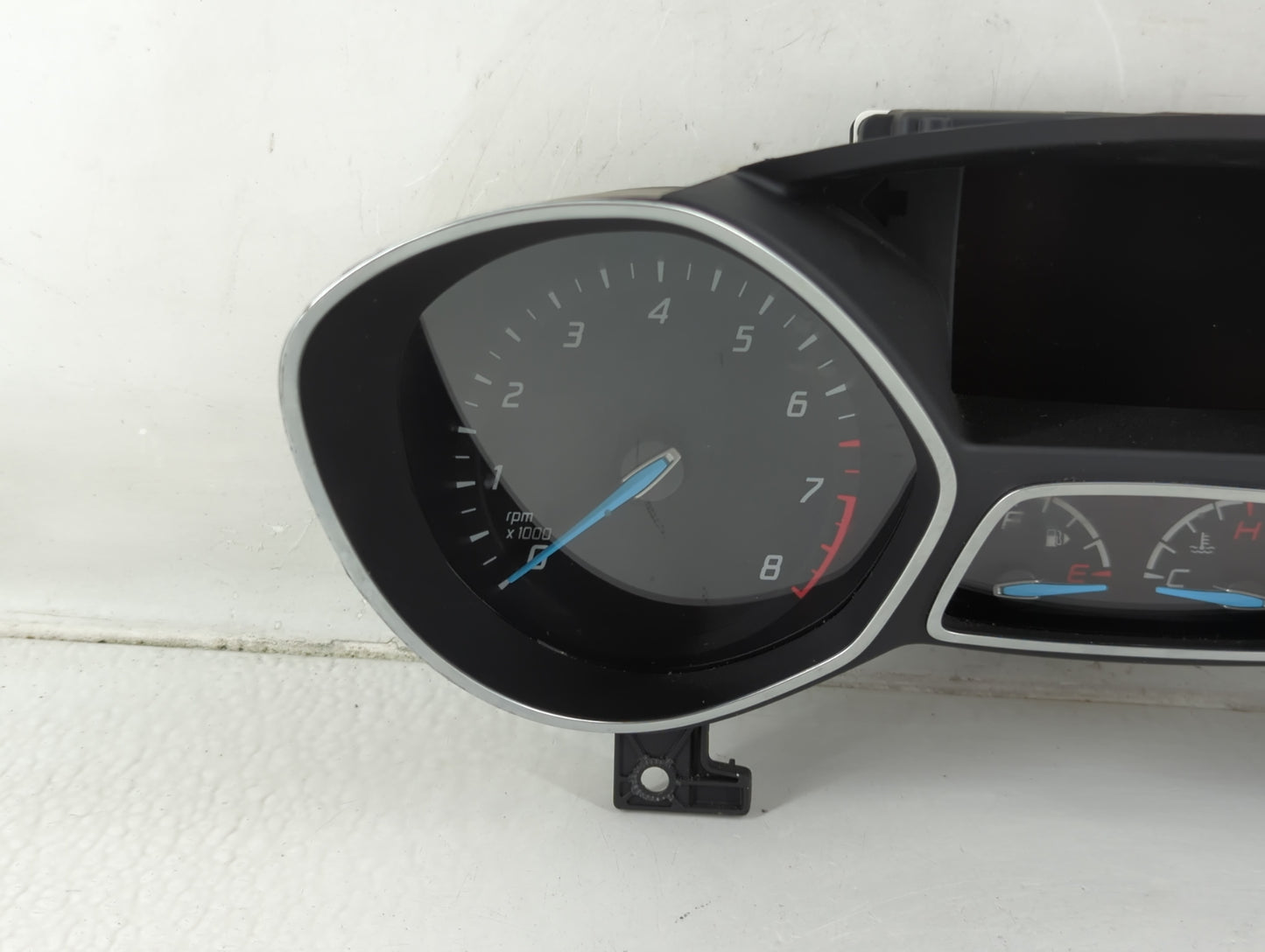 2014-2015 Ford Escape Instrument Cluster Speedometer Gauges Fits Fits 2014 2015 OEM Used Auto Parts - Oemusedautoparts1.com
