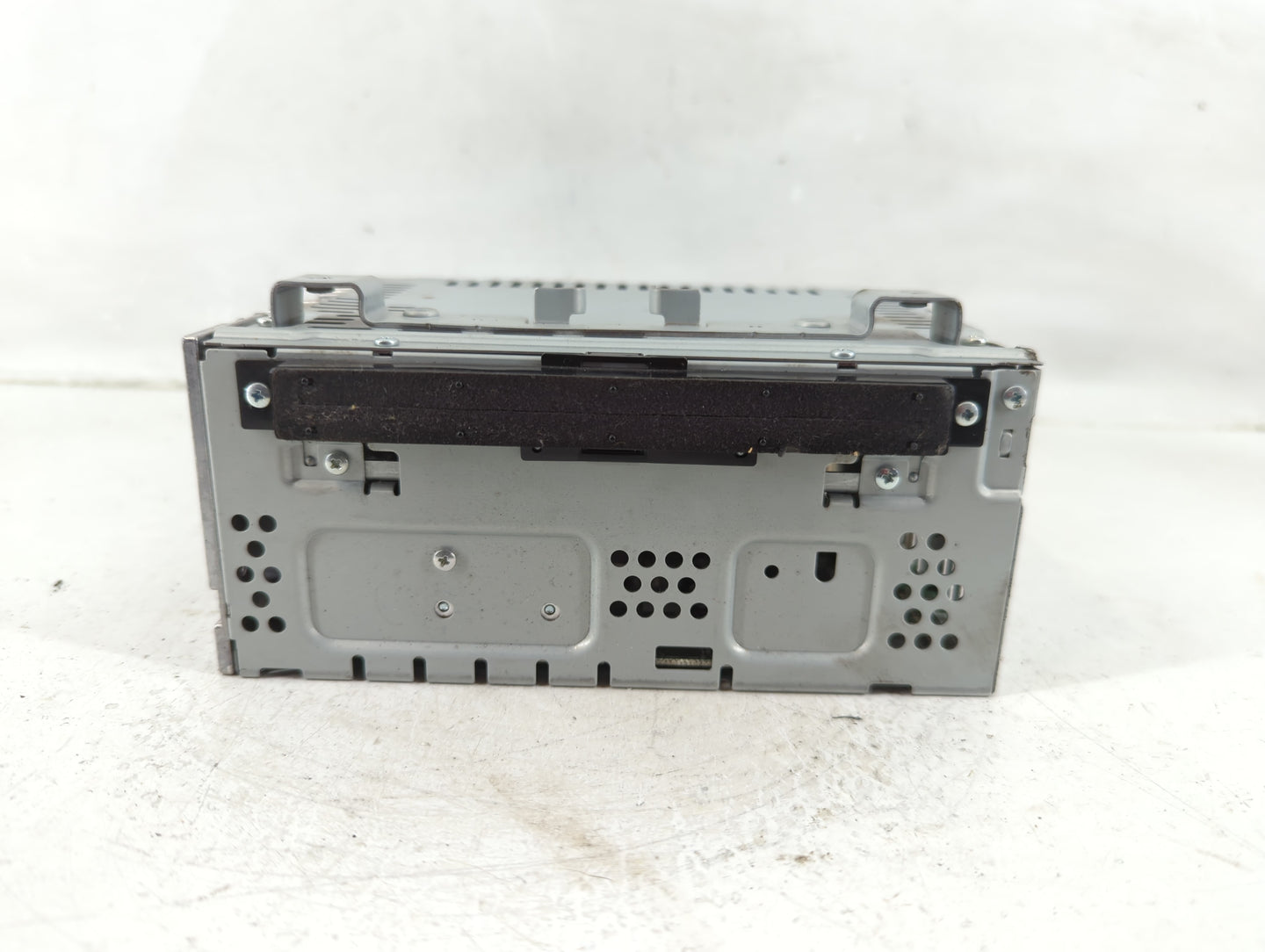 2013-2015 Ford Escape Radio AM FM Cd Player Receiver Replacement P/N:CJ5T-19C107-BJ Fits Fits 2013 2014 2015 OEM Used Auto P