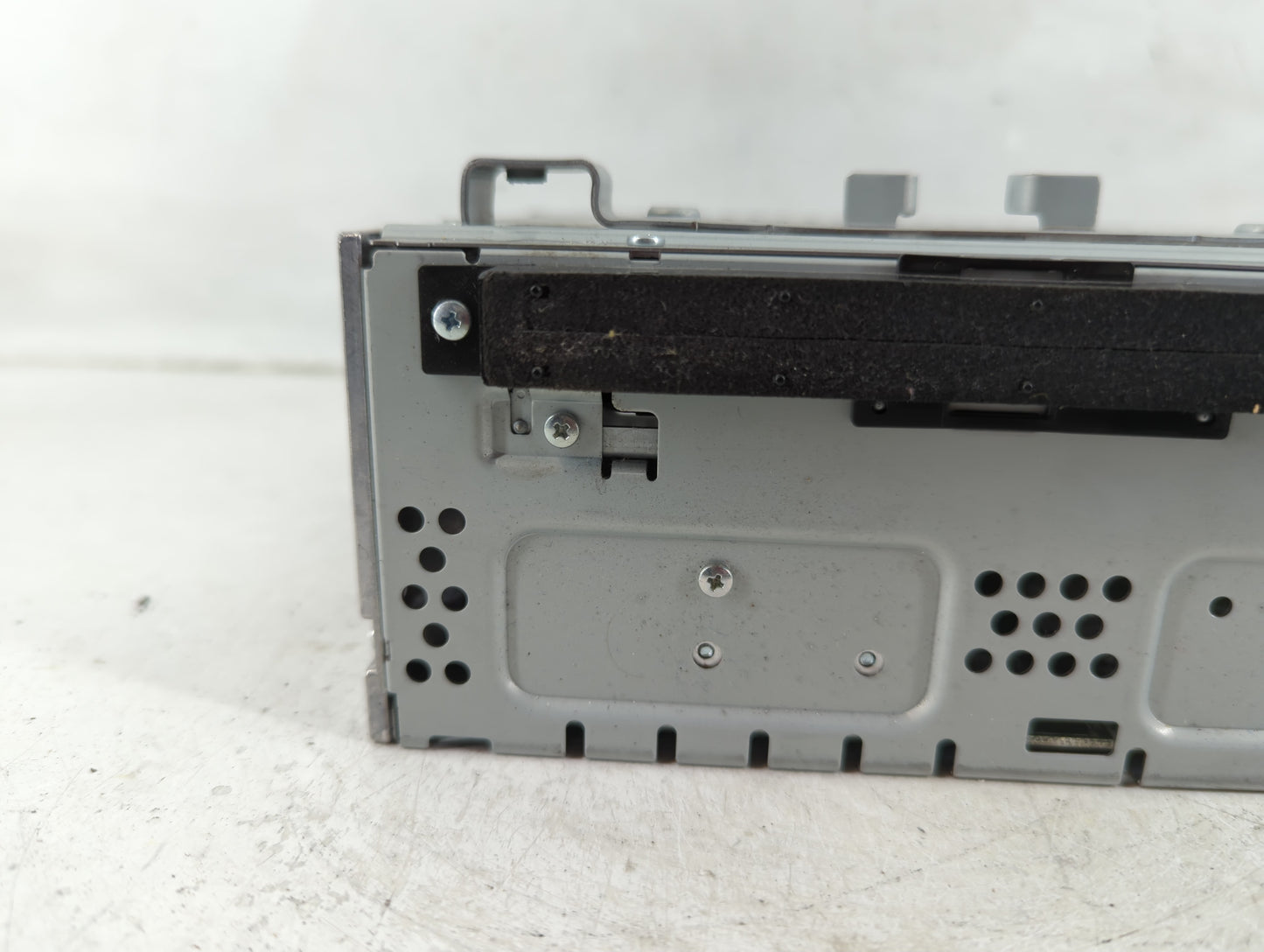 2013-2015 Ford Escape Radio AM FM Cd Player Receiver Replacement P/N:CJ5T-19C107-BJ Fits Fits 2013 2014 2015 OEM Used Auto P