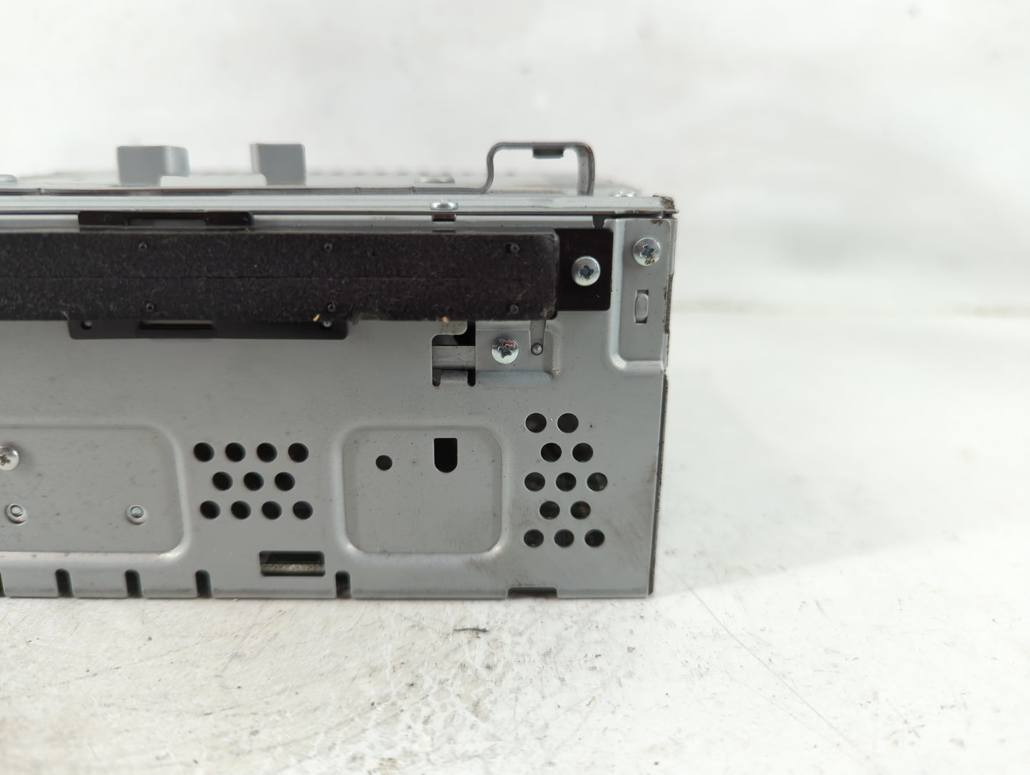 2013-2015 Ford Escape Radio AM FM Cd Player Receiver Replacement P/N:CJ5T-19C107-BJ Fits Fits 2013 2014 2015 OEM Used Auto P