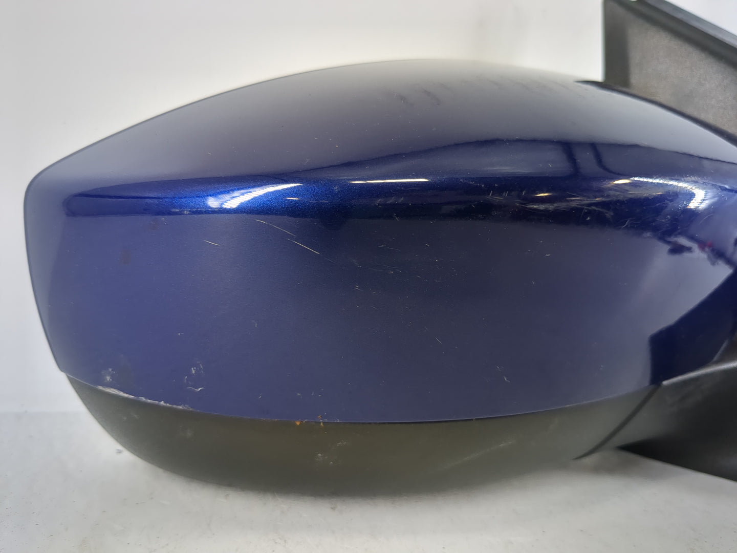 2013-2016 Ford Escape Passenger Side View Mirror - Right Door Mirror OEM Used - Oemusedautoparts1.com