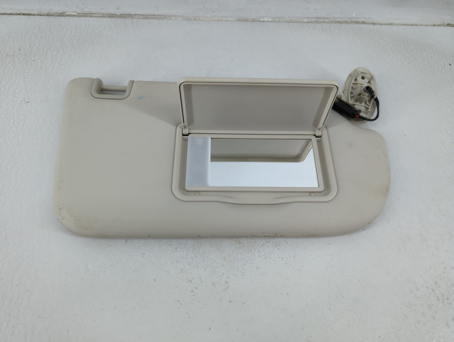 2013-2019 Ford Escape Sun Visor Shade Replacement Passenger Right Mirror Fits Fits 2013 2014 2015 2016 2017 2018 2019 OEM Us