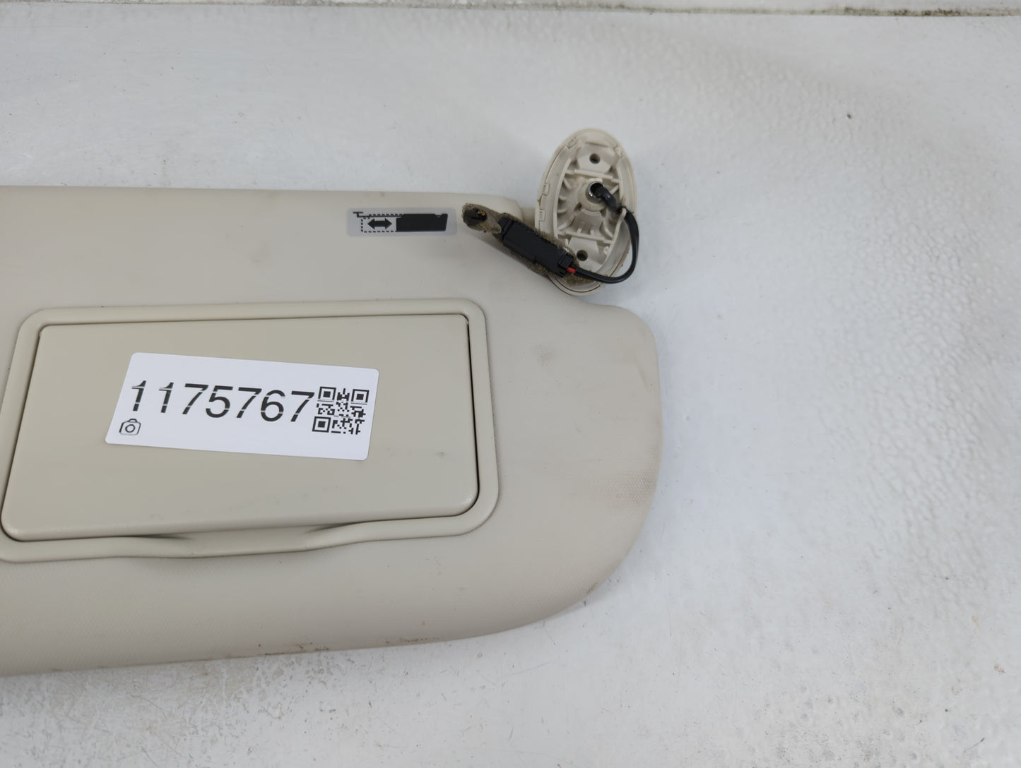 2013-2019 Ford Escape Sun Visor Shade Replacement Passenger Right Mirror Fits Fits 2013 2014 2015 2016 2017 2018 2019 OEM Us