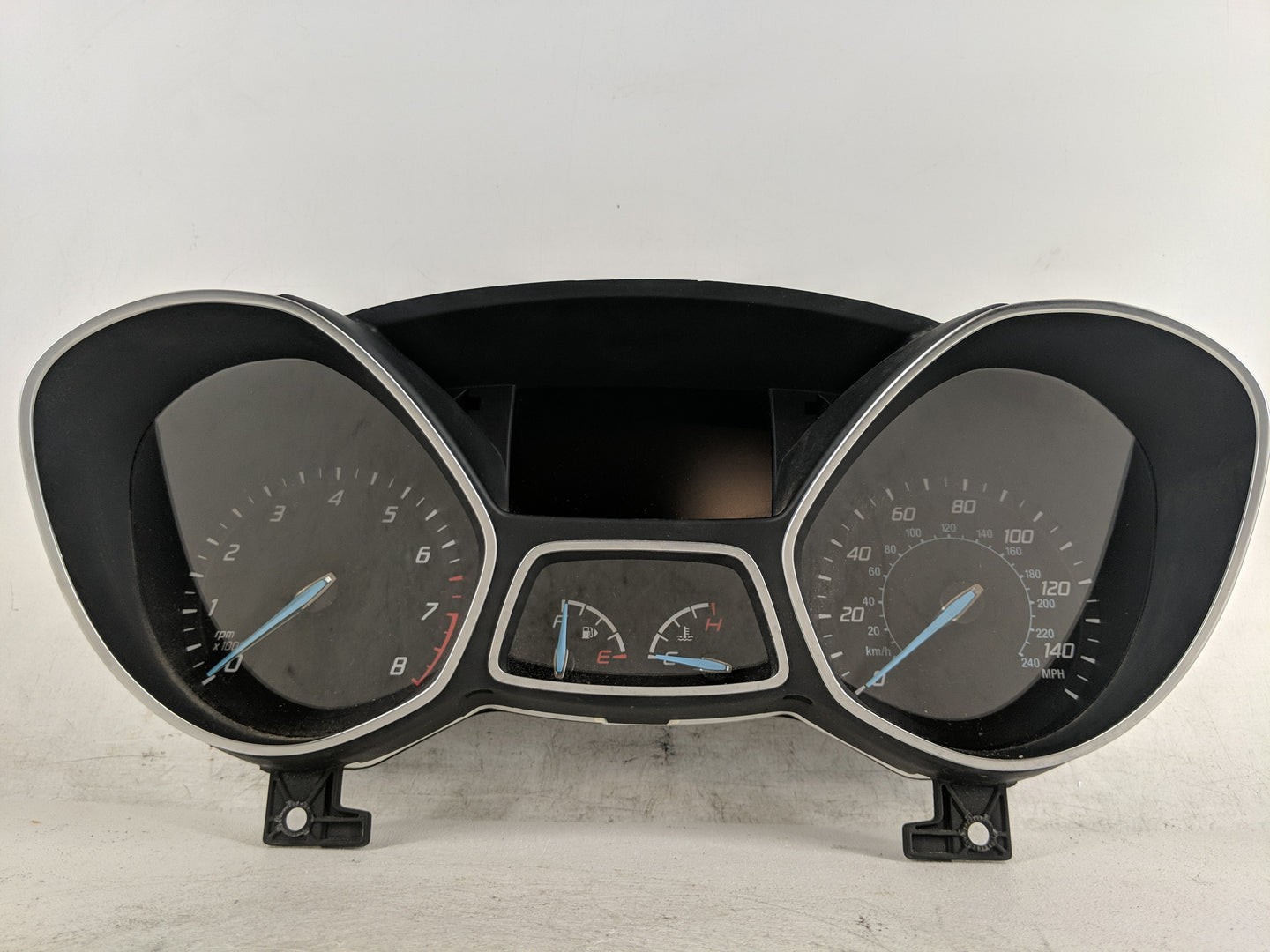 2014-2015 Ford Escape Instrument Cluster Speedometer Gauges P/N:5DTJ71456B Fits Fits 2014 2015 OEM Used Auto Parts - Oemused