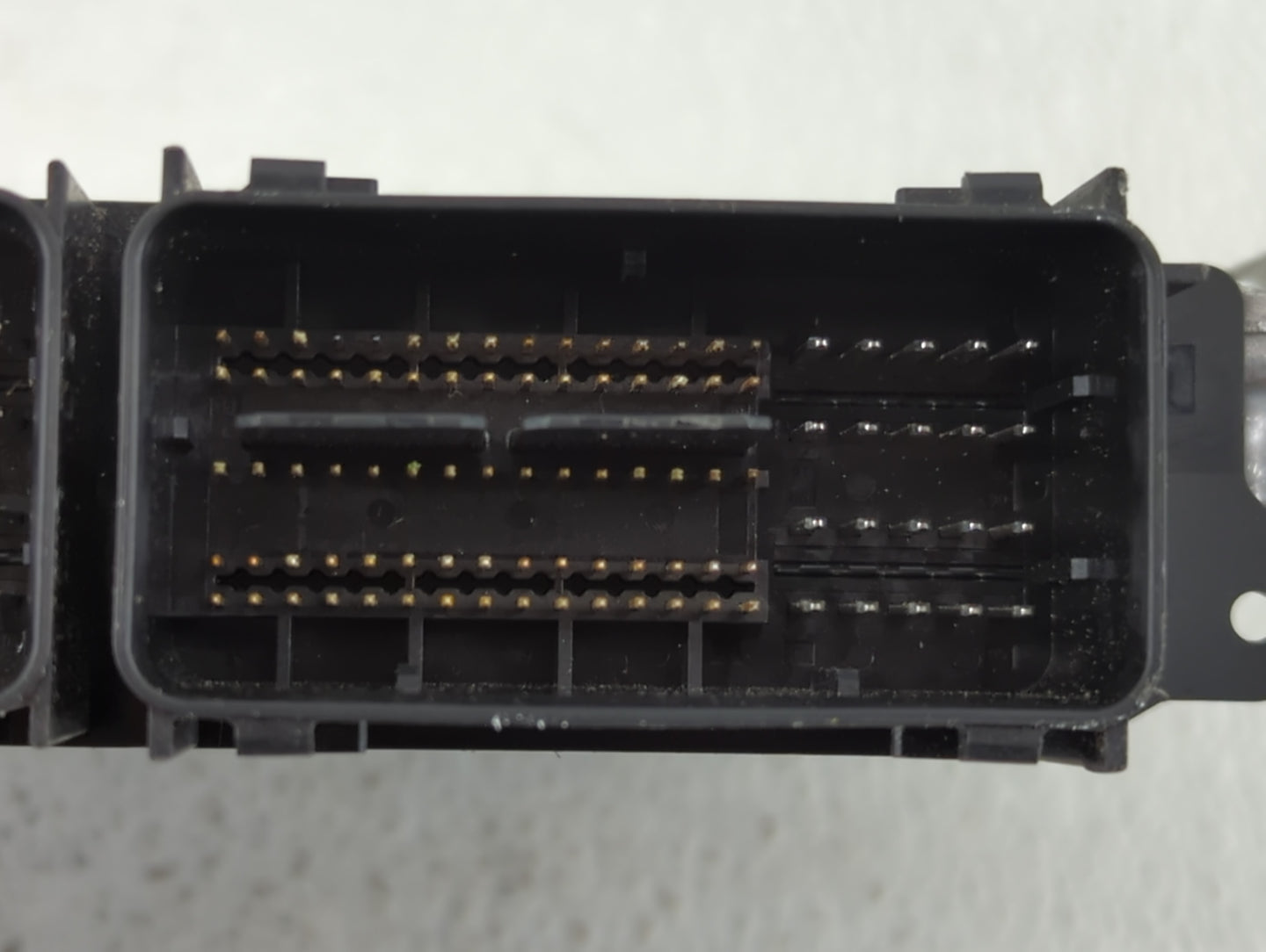 2015-2016 Ford Escape PCM Engine Control Computer ECU ECM PCU OEM P/N:FJ5A-12B684-BA FJ5A-12A650-MA Fits Fits 2015 2016 OEM 