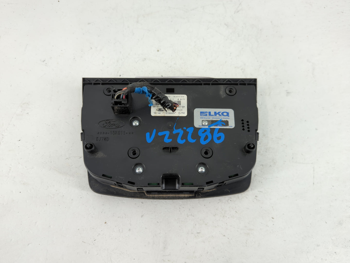 2013-2016 Ford Escape Radio AM FM Cd Player Receiver Replacement P/N:CJ5T-18K811-FD Fits Fits 2013 2014 2015 2016 OEM Used A