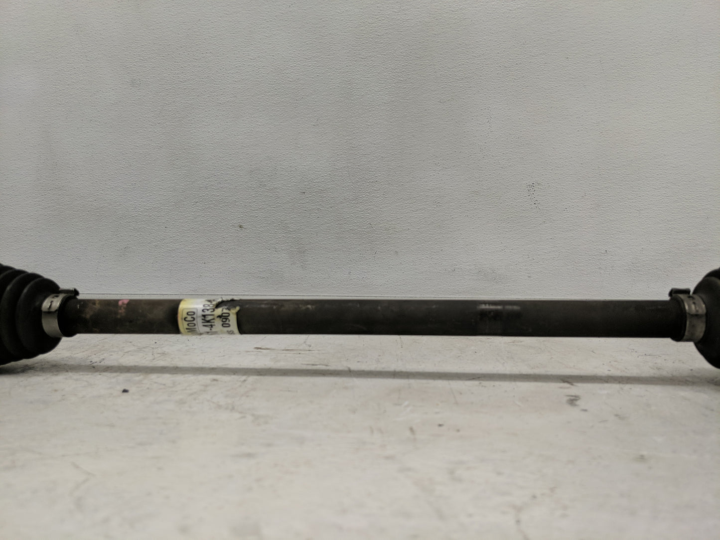 2013-2016 Ford Escape Axle Shaft Front Driver Cv C/v - Oemusedautoparts1.com