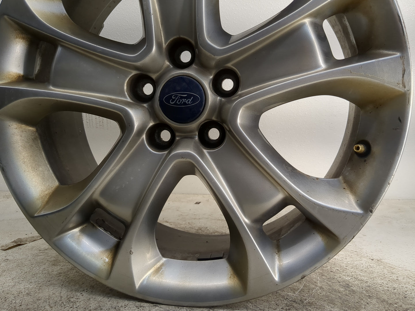 2013-2016 Ford Escape Oem Wheel Rim 1236295 - Oemusedautoparts1.com
