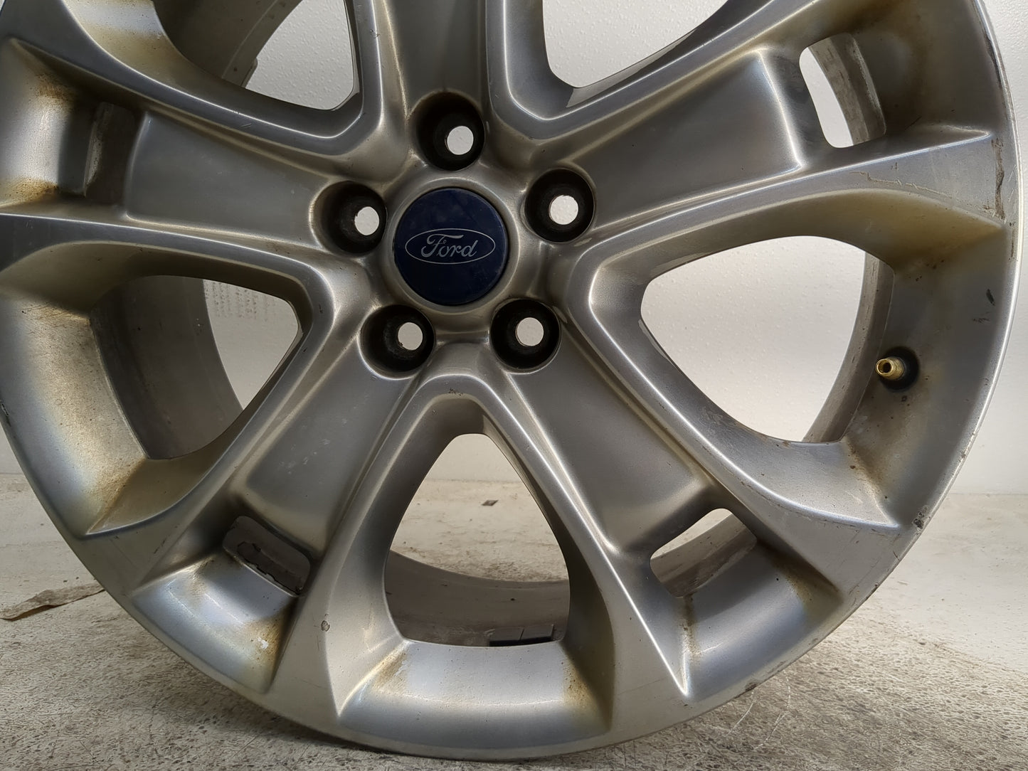2013-2016 Ford Escape Oem Wheel Rim 1236295 - Oemusedautoparts1.com