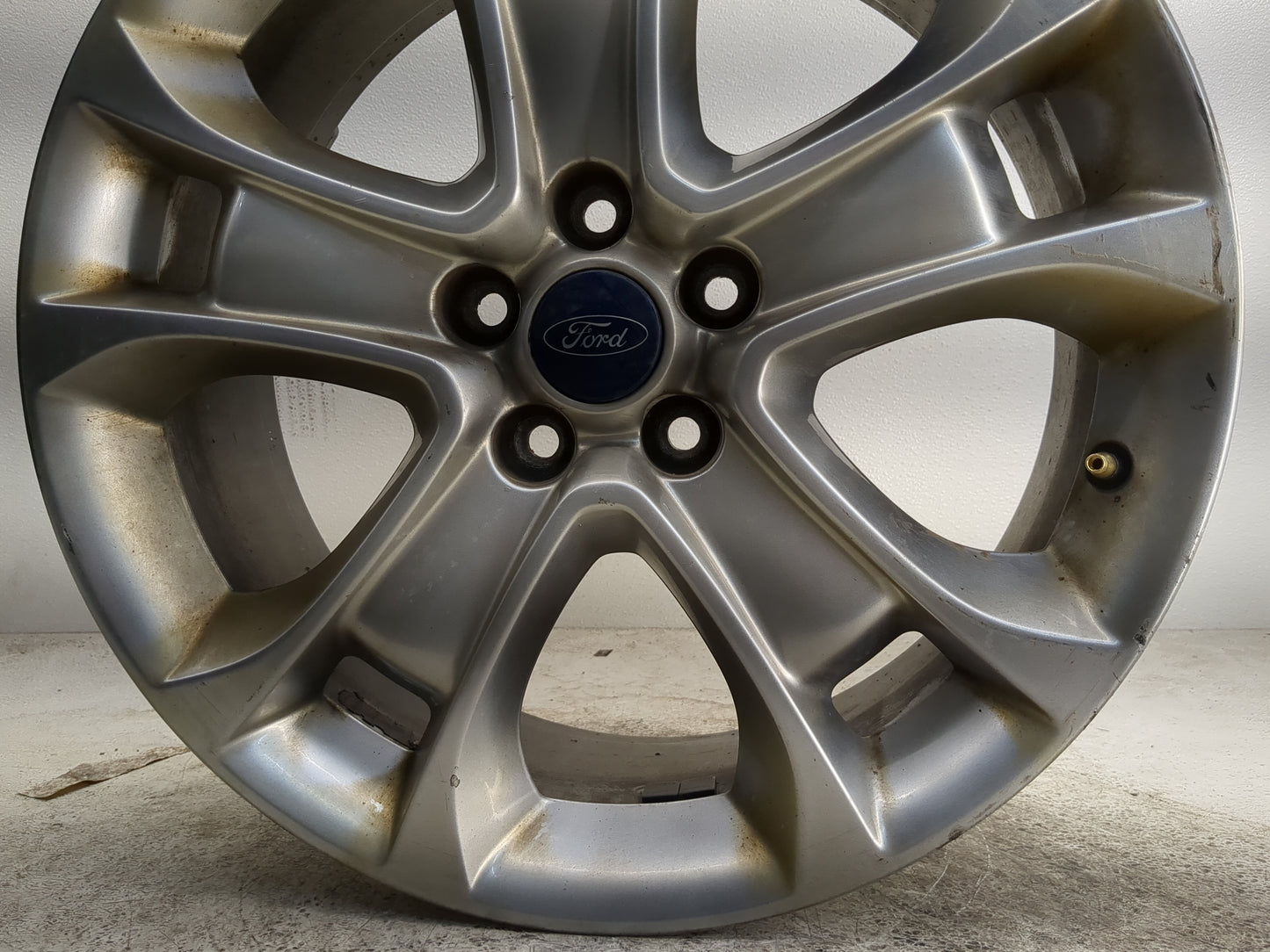 2013-2016 Ford Escape Oem Wheel Rim 1236295 - Oemusedautoparts1.com