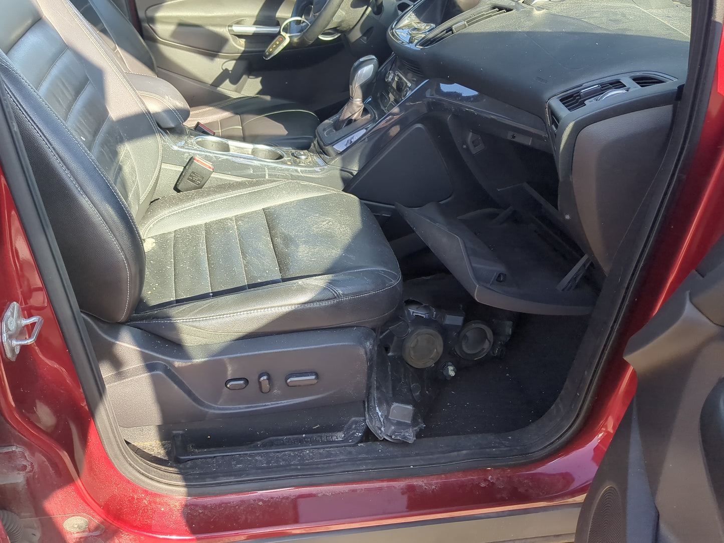 2015-2015 Ford Escape Passenger Front Seat Oem - Oemusedautoparts1.com