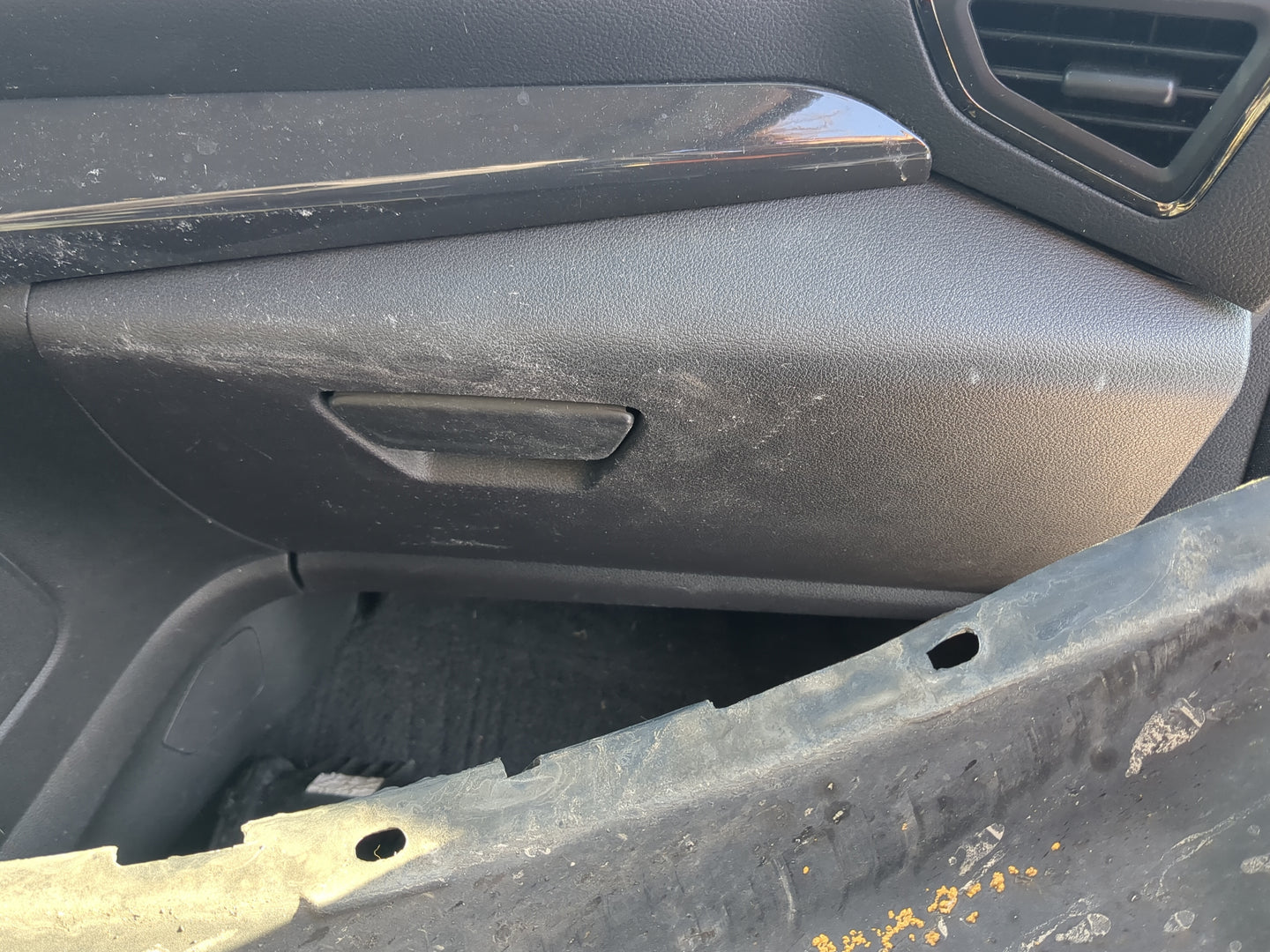 2015 Ford Escape Passenger Glove Box Door Storage Compartment 1237274 - Oemusedautoparts1.com