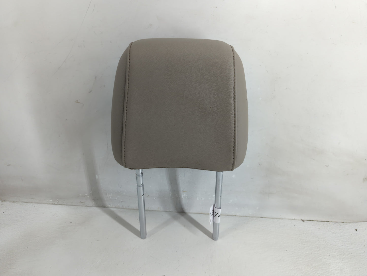 2015 Ford Escape Headrest Head Rest Front Driver Passenger Seat Fits OEM Used Auto Parts - Oemusedautoparts1.com