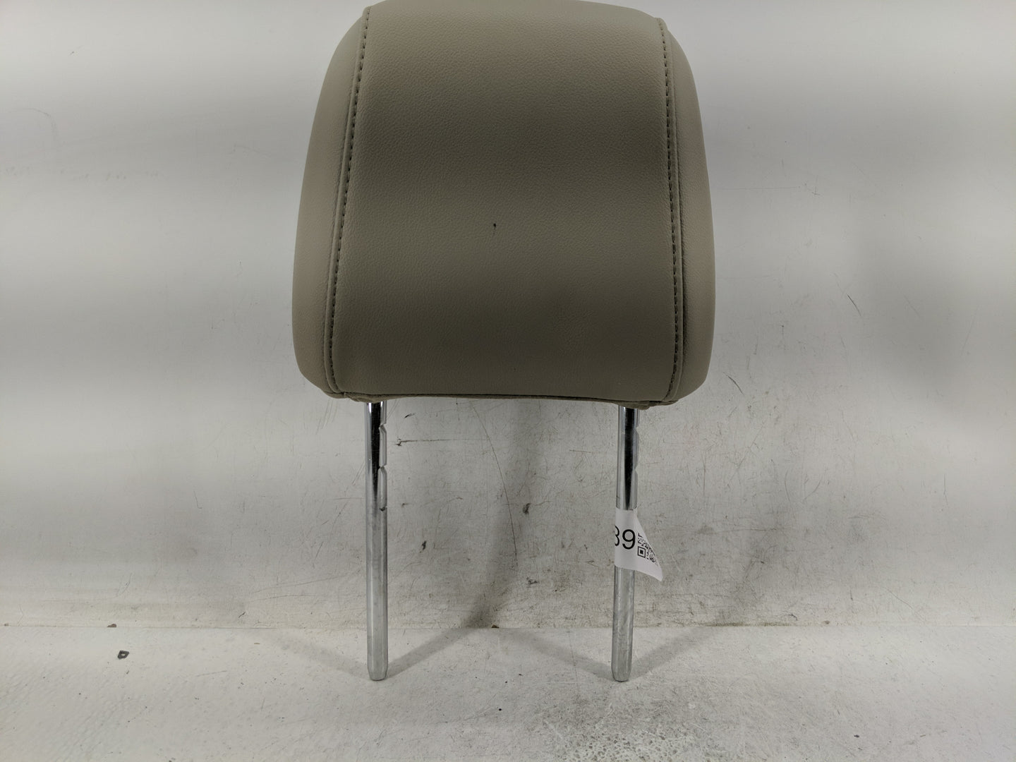 2015 Ford Escape Headrest Head Rest Front Driver Passenger Seat Fits OEM Used Auto Parts - Oemusedautoparts1.com
