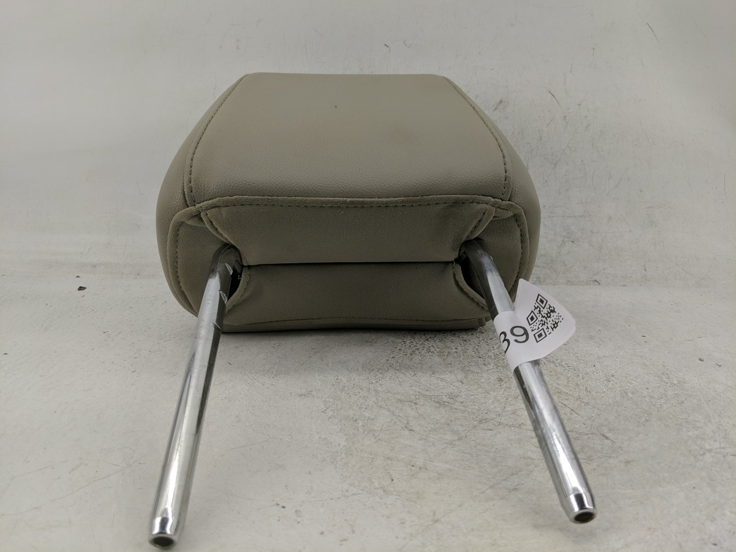 2015 Ford Escape Headrest Head Rest Front Driver Passenger Seat Fits OEM Used Auto Parts - Oemusedautoparts1.com