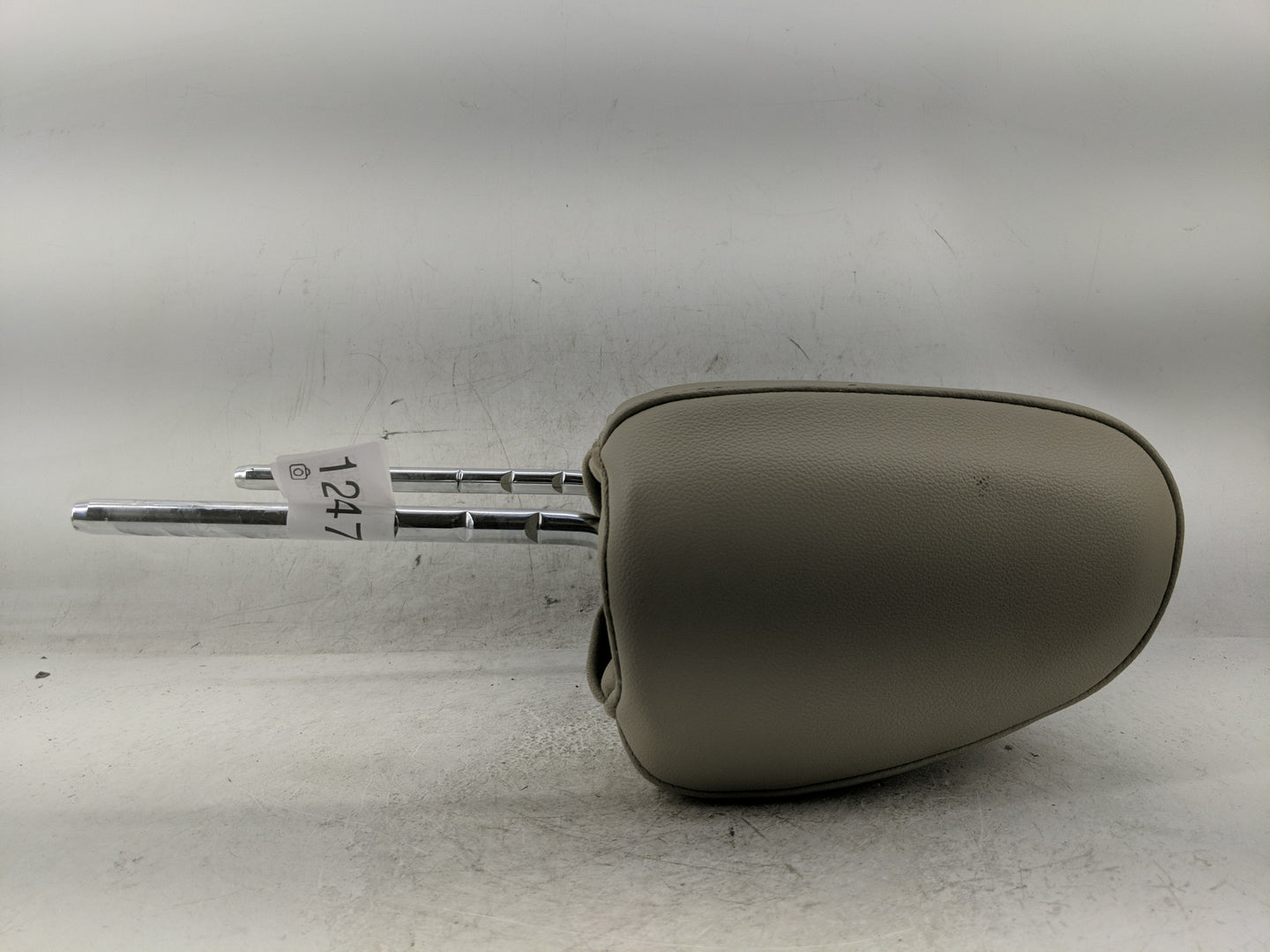 2015 Ford Escape Headrest Head Rest Front Driver Passenger Seat Fits OEM Used Auto Parts - Oemusedautoparts1.com