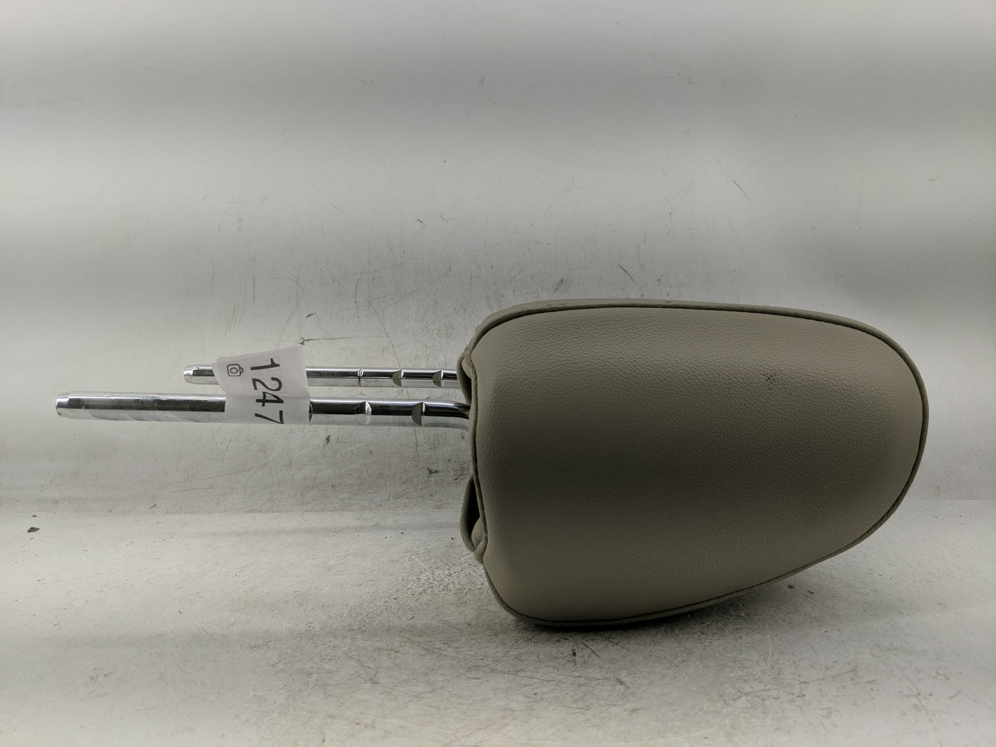 2015 Ford Escape Headrest Head Rest Front Driver Passenger Seat Fits OEM Used Auto Parts - Oemusedautoparts1.com