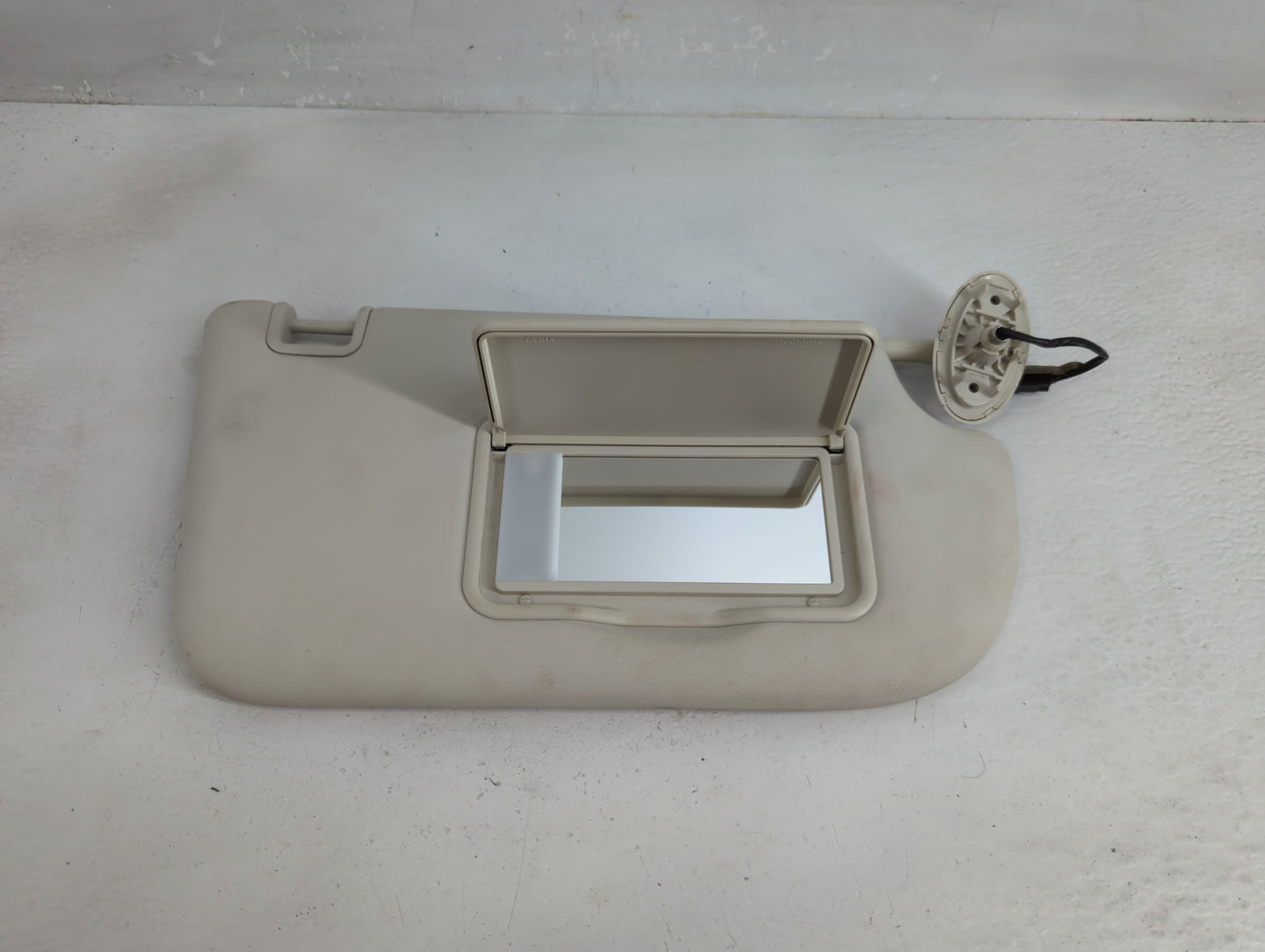 2013-2019 Ford Escape Sun Visor Shade Replacement Passenger Right Mirror Fits Fits 2013 2014 2015 2016 2017 2018 2019 OEM Us