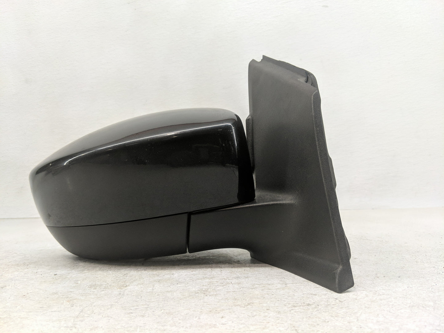 2013-2016 Ford Escape Passenger Side View Mirror - Right Door Mirror OEM Used - Oemusedautoparts1.com