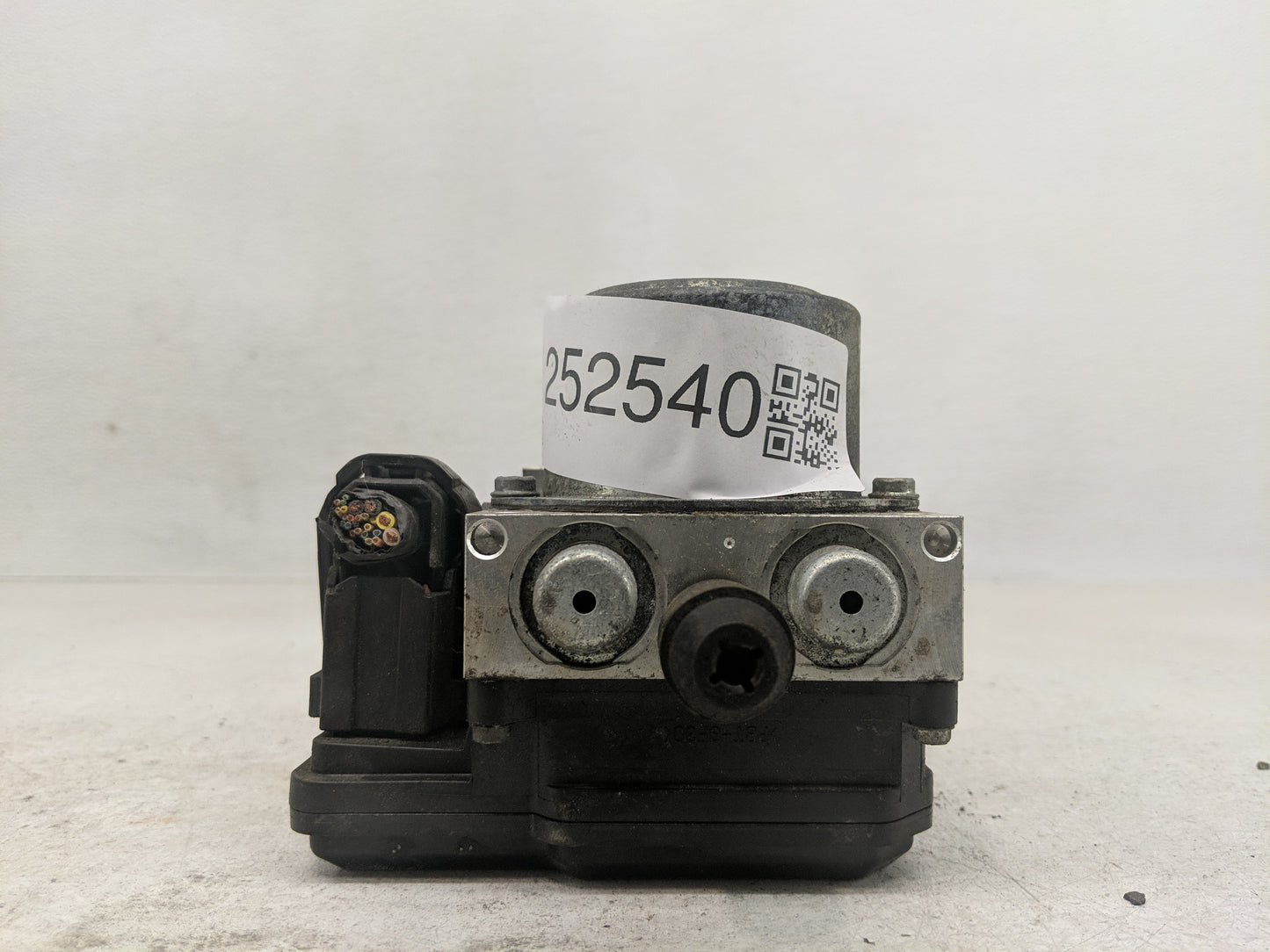 2013-2015 Ford Escape ABS Pump Control Module Replacement Fits Fits 2013 2014 2015 OEM Used Auto Parts - Oemusedautoparts1.c