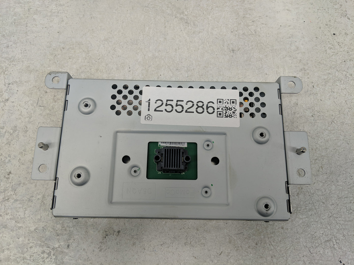 2014-2016 Ford Escape Information Display Screen - Oemusedautoparts1.com
