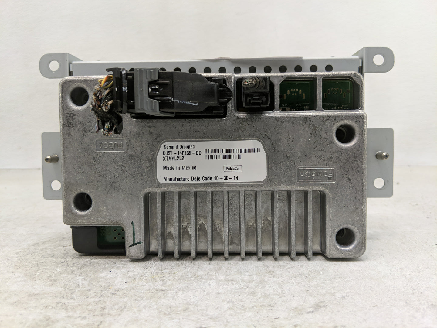 2015 Ford Escape Radio AM FM Cd Player Receiver Replacement P/N:DJ5T-14F23D-DD Fits OEM Used Auto Parts - Oemusedautoparts1.