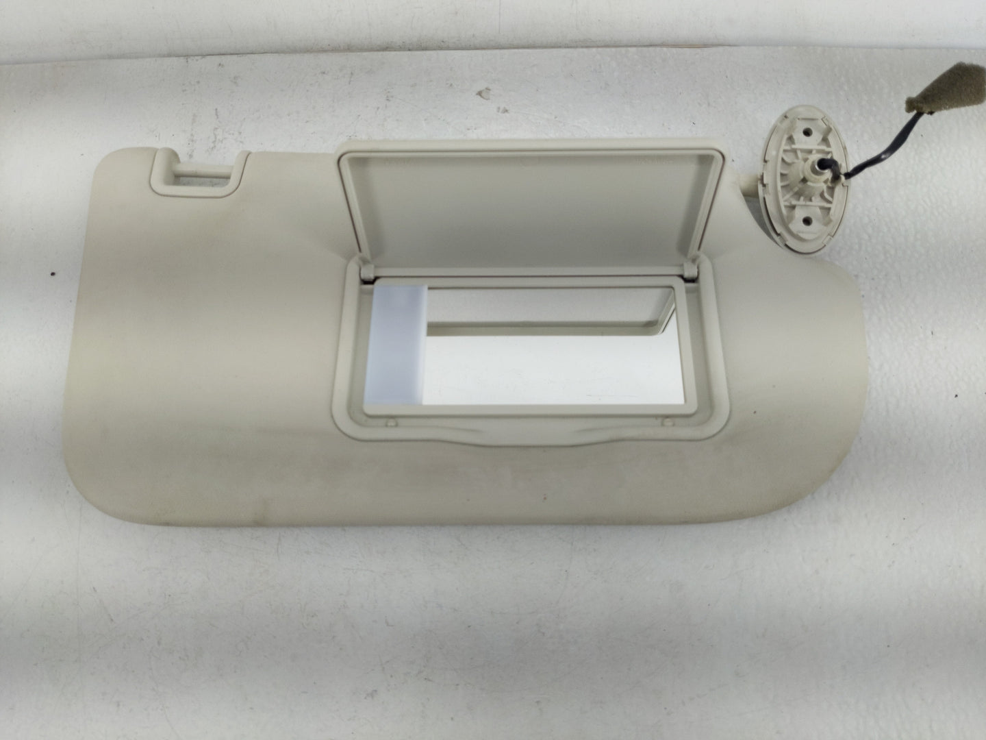 2013-2019 Ford Escape Sun Visor Shade Replacement Passenger Right Mirror Fits Fits 2013 2014 2015 2016 2017 2018 2019 OEM Us