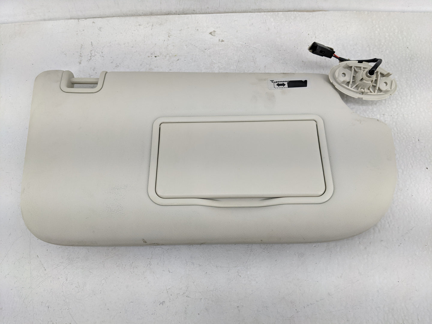 2013-2019 Ford Escape Sun Visor Shade Replacement Passenger Right Mirror Fits Fits 2013 2014 2015 2016 2017 2018 2019 OEM Us