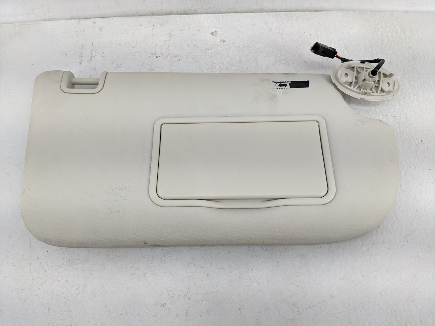 2013-2019 Ford Escape Sun Visor Shade Replacement Passenger Right Mirror Fits Fits 2013 2014 2015 2016 2017 2018 2019 OEM Us