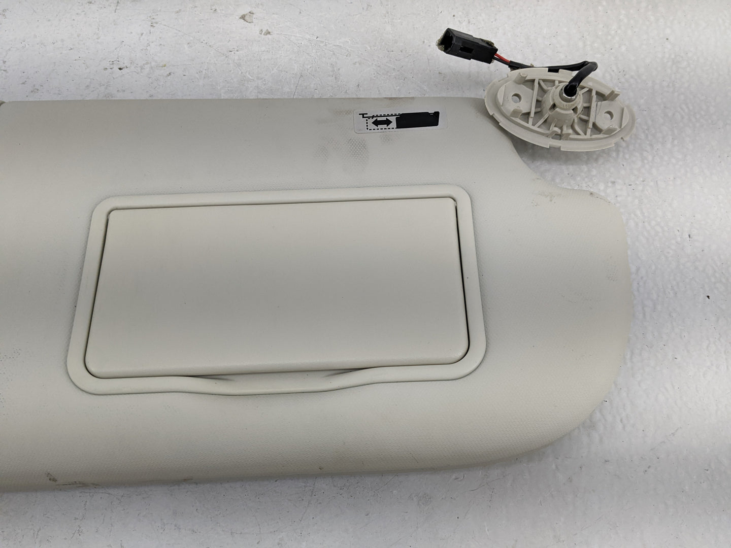 2013-2019 Ford Escape Sun Visor Shade Replacement Passenger Right Mirror Fits Fits 2013 2014 2015 2016 2017 2018 2019 OEM Us