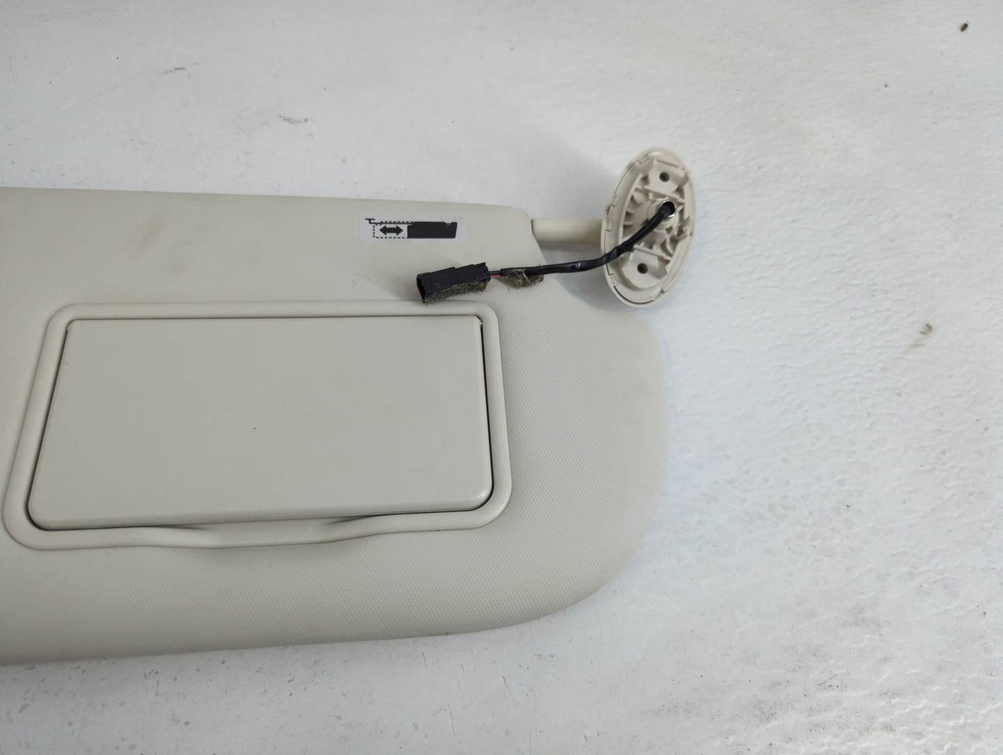 2013-2019 Ford Escape Sun Visor Shade Replacement Passenger Right Mirror Fits Fits 2013 2014 2015 2016 2017 2018 2019 OEM Us