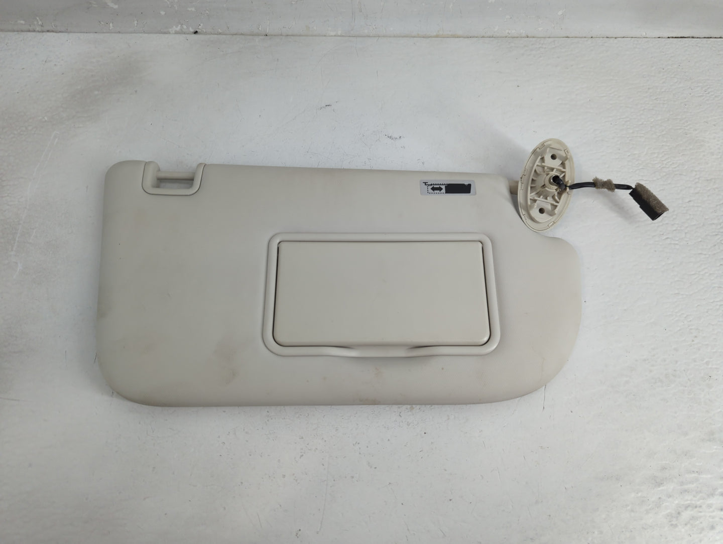 2013-2019 Ford Escape Sun Visor Shade Replacement Passenger Right Mirror Fits Fits 2013 2014 2015 2016 2017 2018 2019 OEM Us