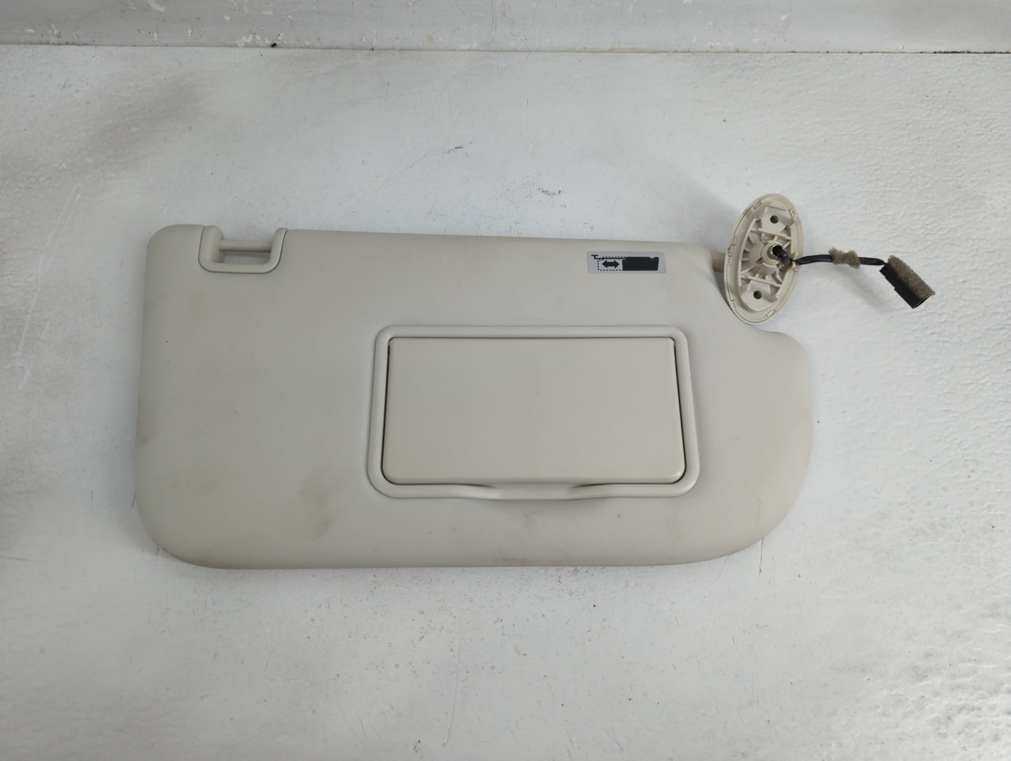 2013-2019 Ford Escape Sun Visor Shade Replacement Passenger Right Mirror Fits Fits 2013 2014 2015 2016 2017 2018 2019 OEM Us