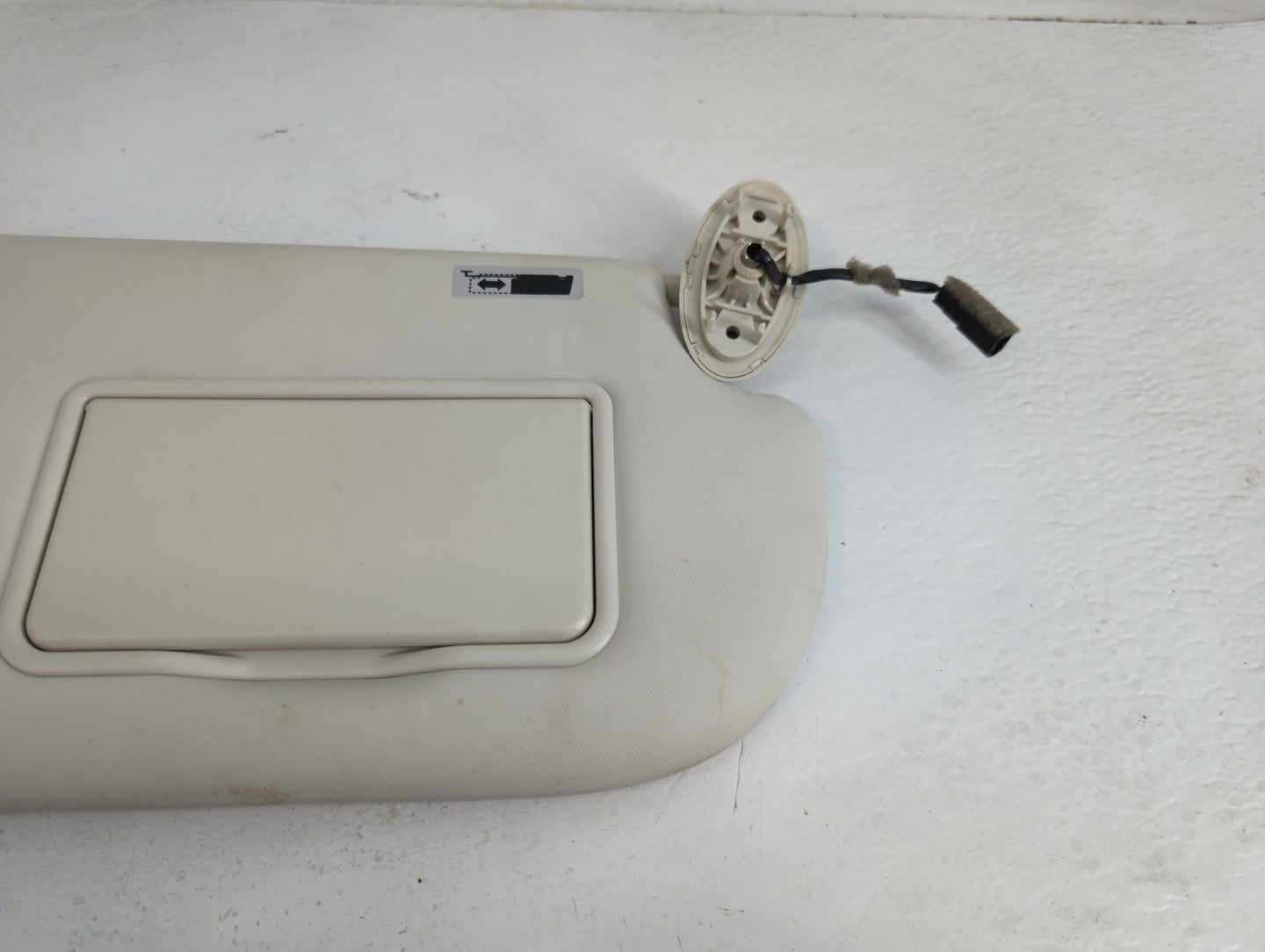 2013-2019 Ford Escape Sun Visor Shade Replacement Passenger Right Mirror Fits Fits 2013 2014 2015 2016 2017 2018 2019 OEM Us