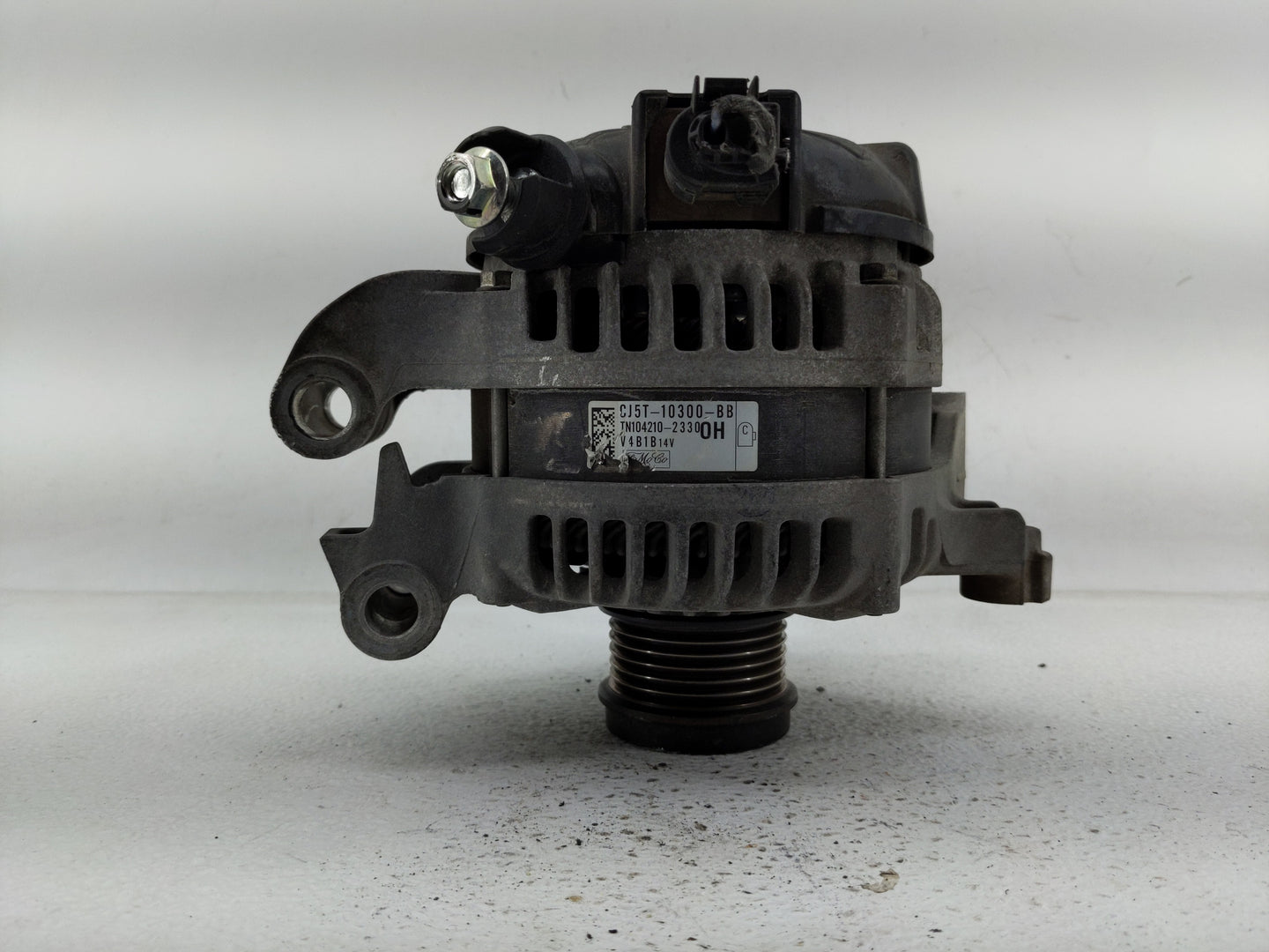 2013-2019 Ford Escape Alternator Replacement Generator Charging Assembly Engine OEM P/N:TN104210-2330 CJ5T-10300-B Fits OEM 