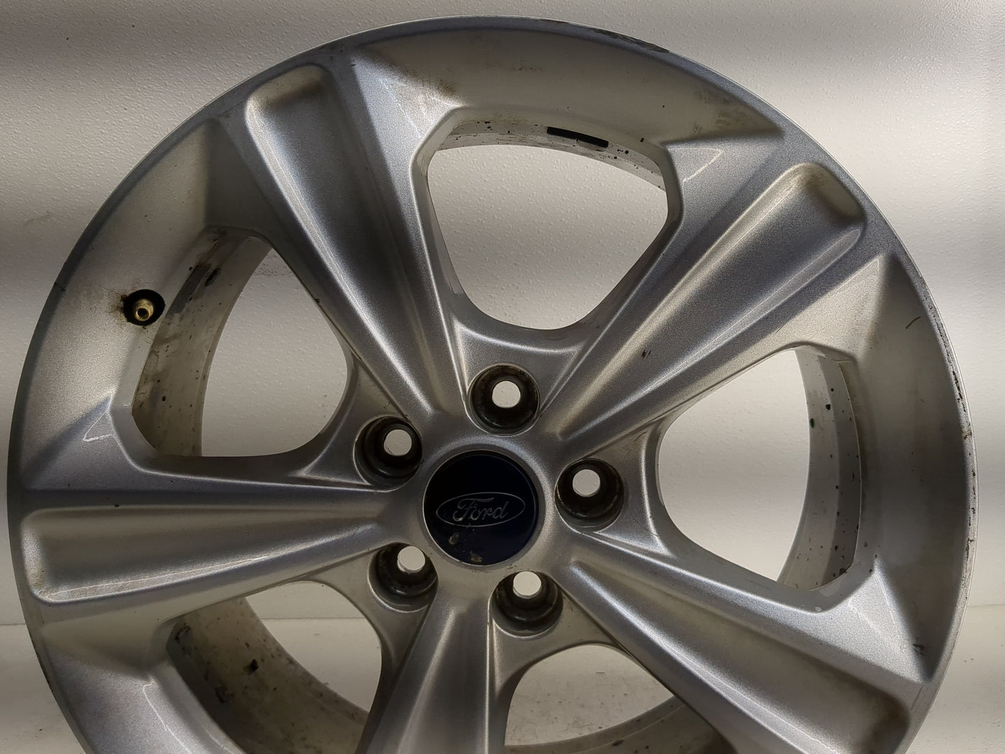 2013-2016 Ford Escape Oem Wheel Rim 1261201 - Oemusedautoparts1.com