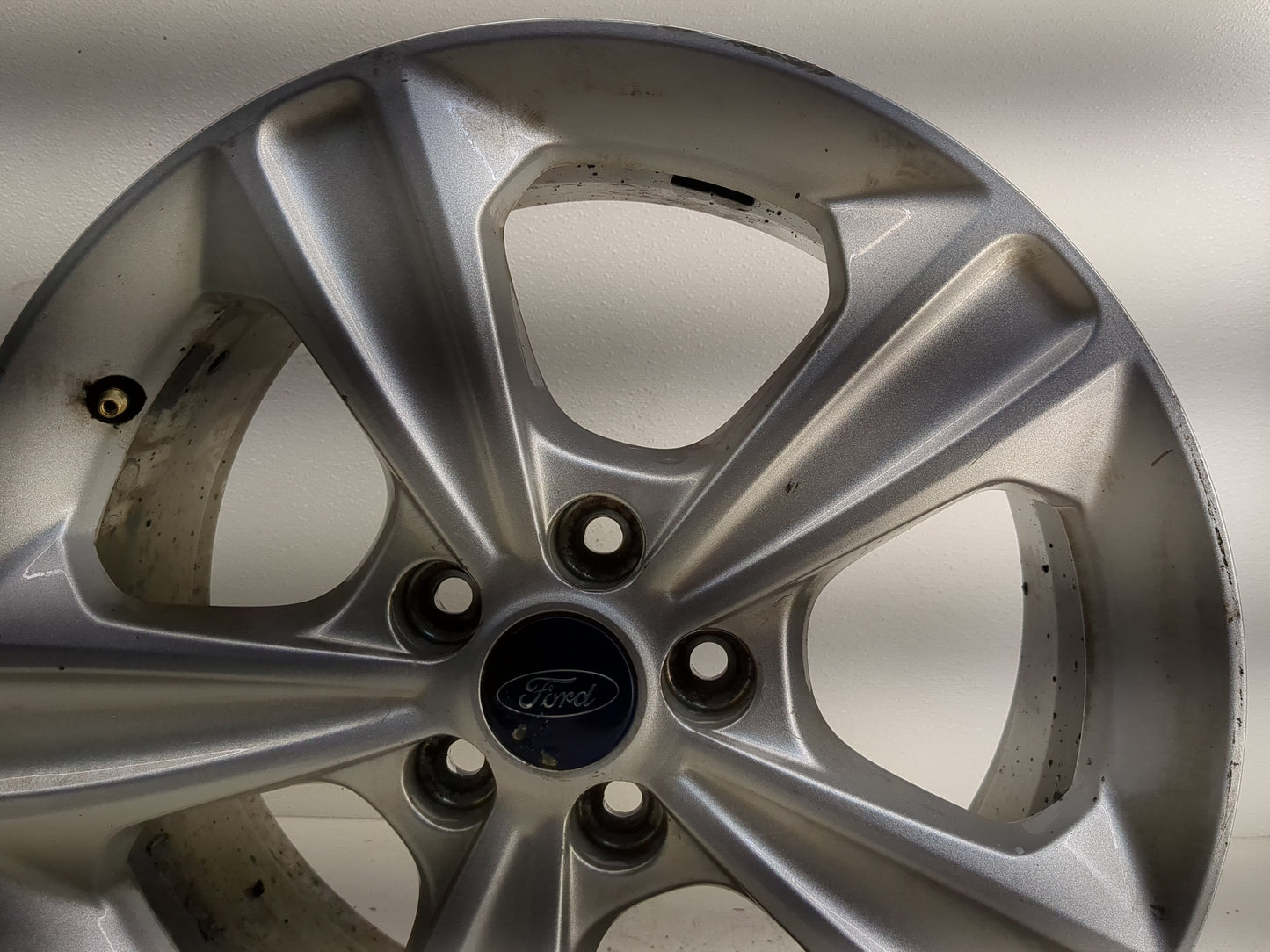 2013-2016 Ford Escape Oem Wheel Rim 1261201 - Oemusedautoparts1.com