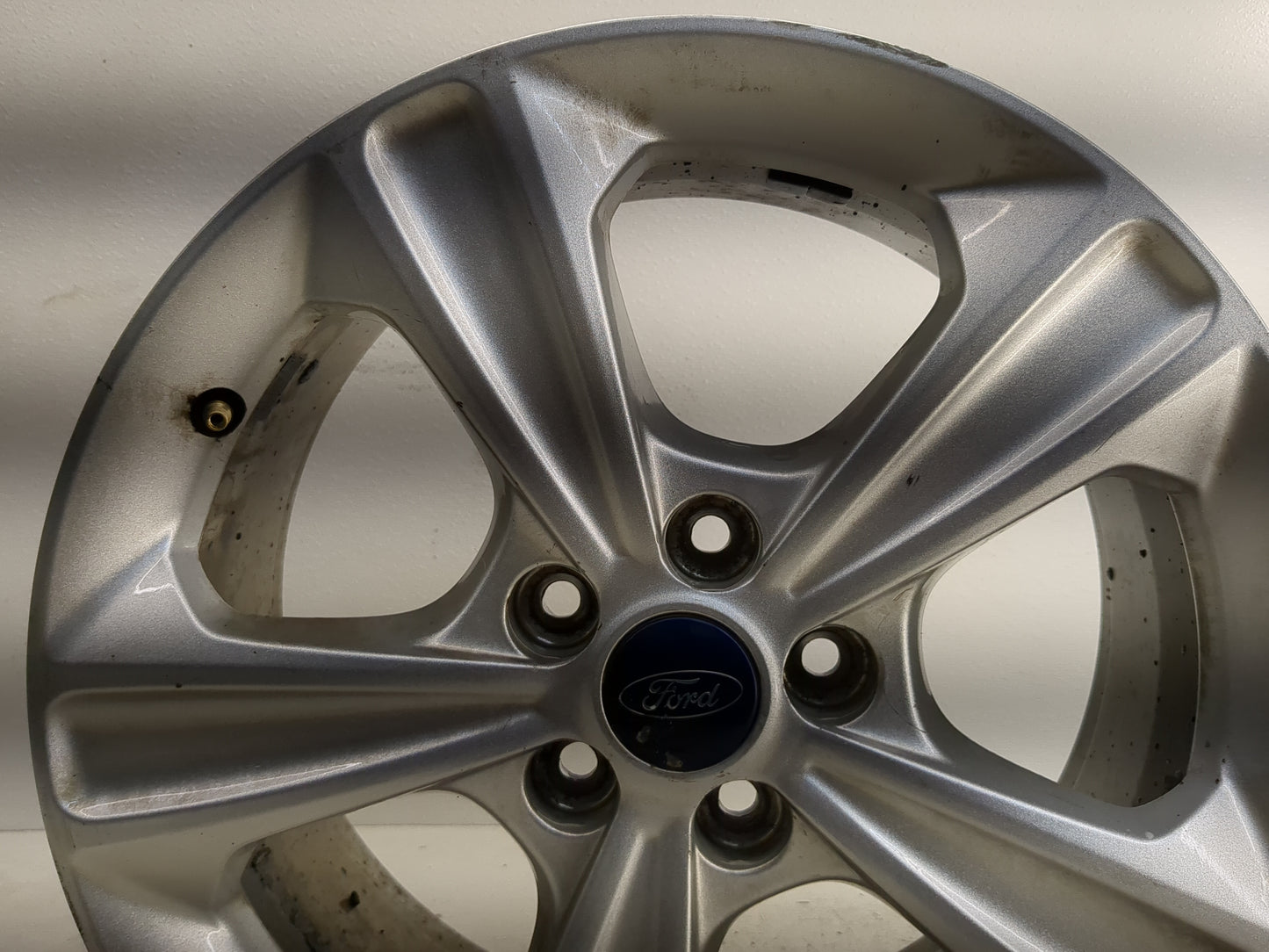 2013-2016 Ford Escape Oem Wheel Rim 1261201 - Oemusedautoparts1.com