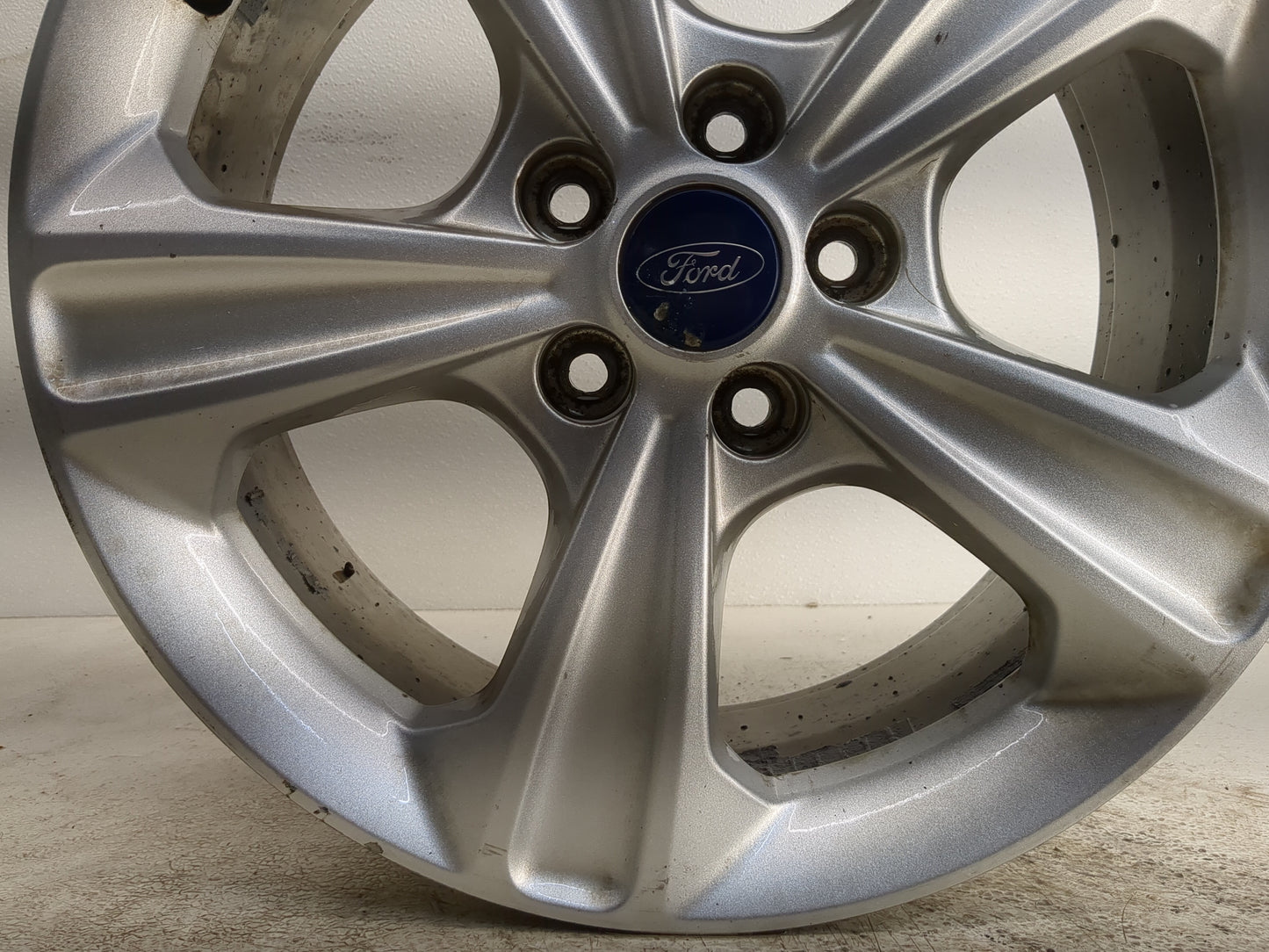 2013-2016 Ford Escape Oem Wheel Rim 1261201 - Oemusedautoparts1.com