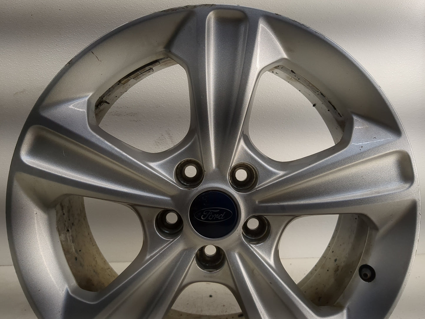 2013-2016 Ford Escape Oem Wheel Rim 1261202 - Oemusedautoparts1.com