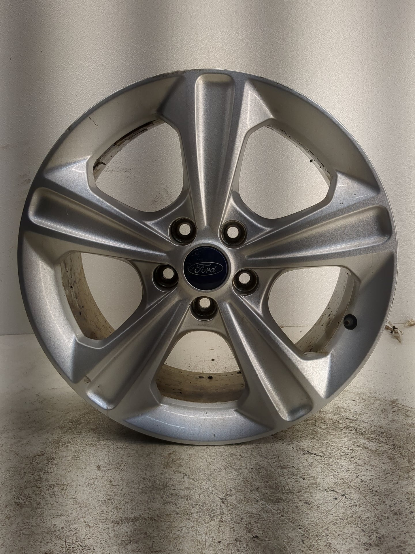 2013-2016 Ford Escape Oem Wheel Rim 1261202 - Oemusedautoparts1.com
