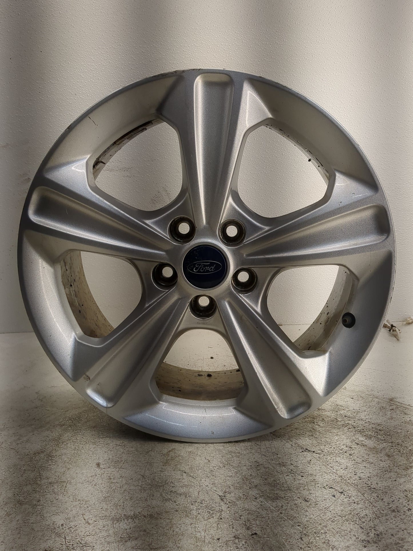 2013-2016 Ford Escape Oem Wheel Rim 1261202 - Oemusedautoparts1.com