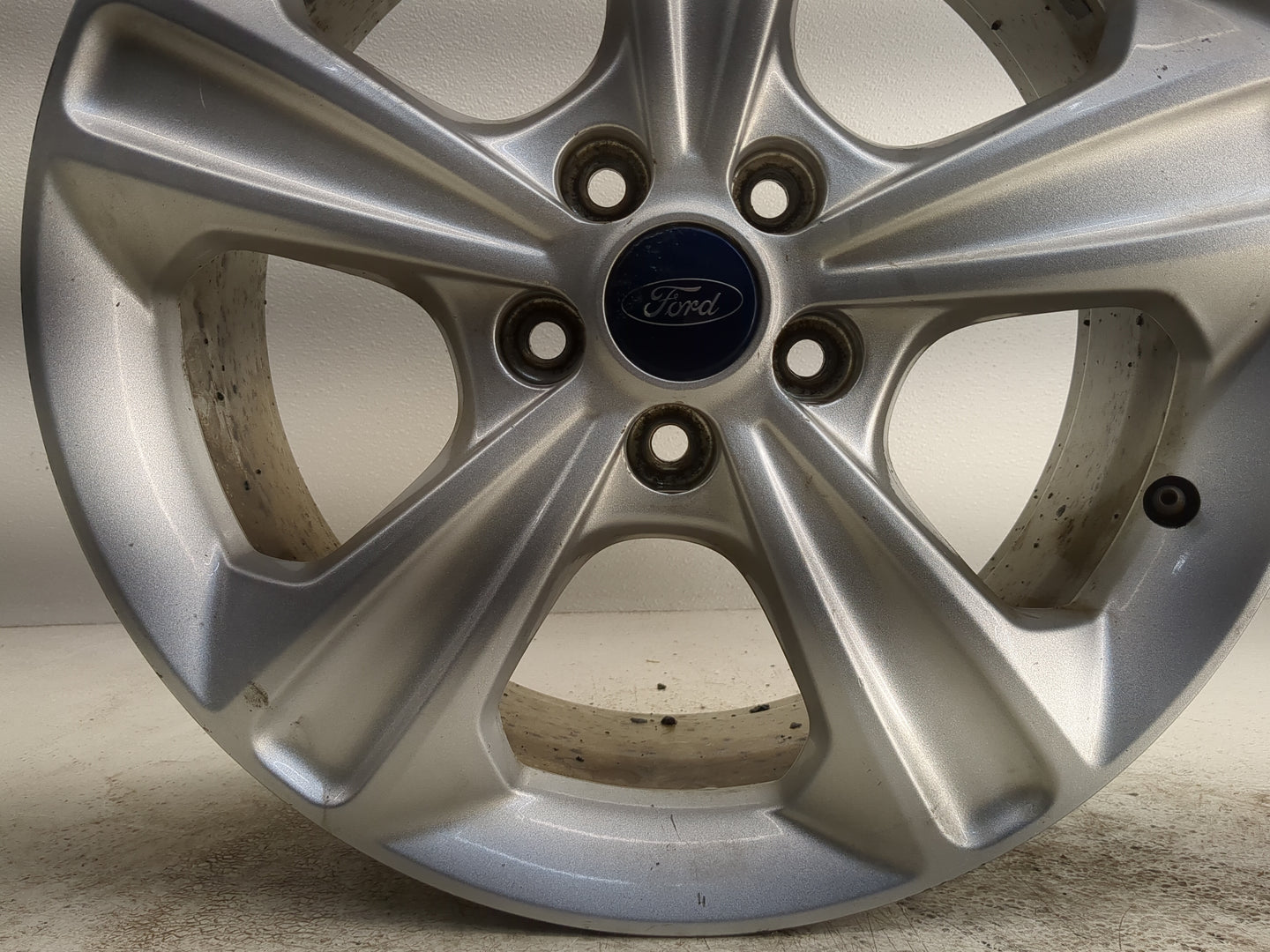 2013-2016 Ford Escape Oem Wheel Rim 1261202 - Oemusedautoparts1.com