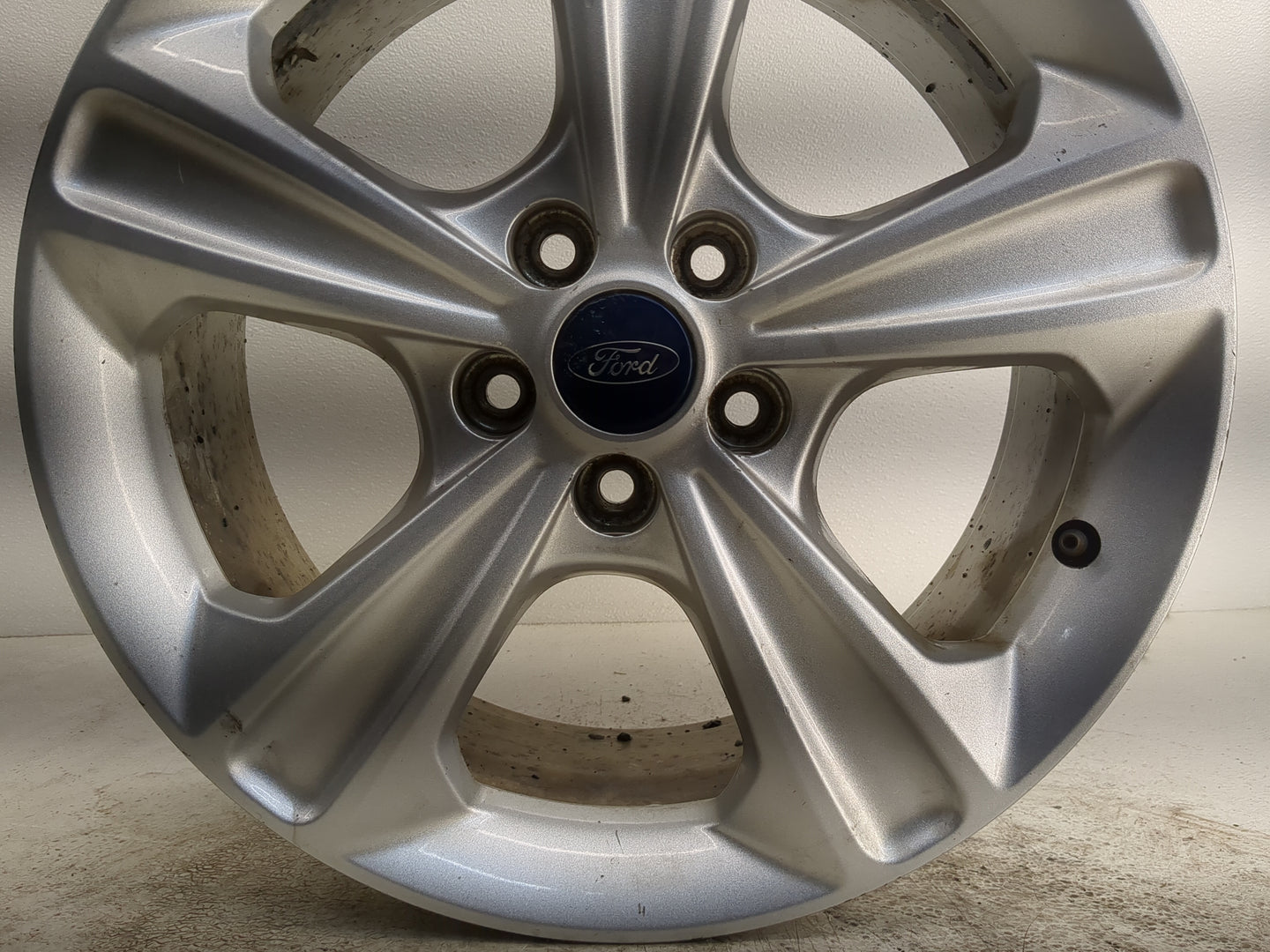2013-2016 Ford Escape Oem Wheel Rim 1261202 - Oemusedautoparts1.com