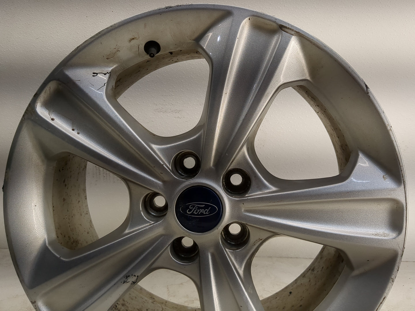 2013-2016 Ford Escape Oem Wheel Rim 1261203 - Oemusedautoparts1.com