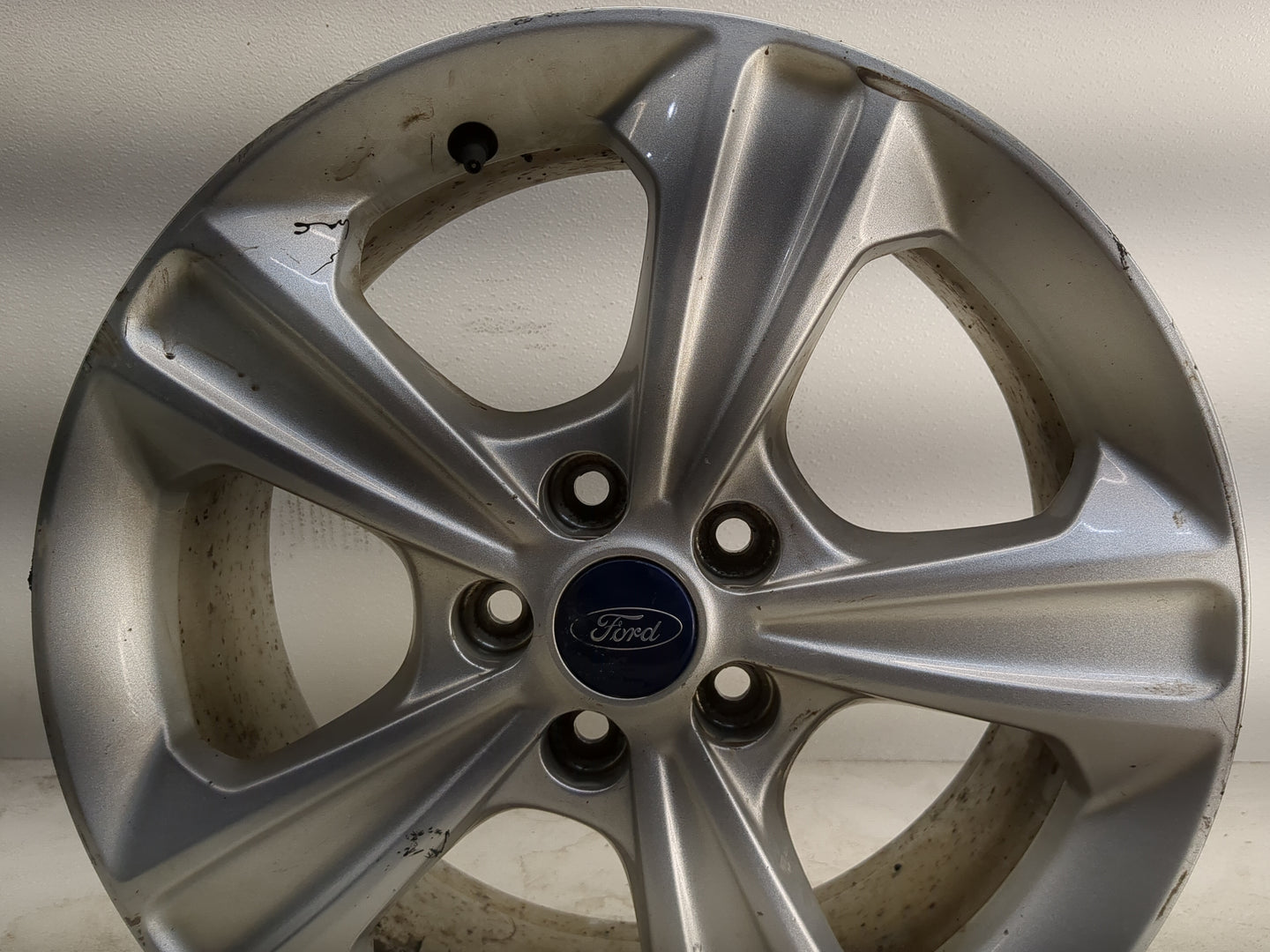 2013-2016 Ford Escape Oem Wheel Rim 1261203 - Oemusedautoparts1.com