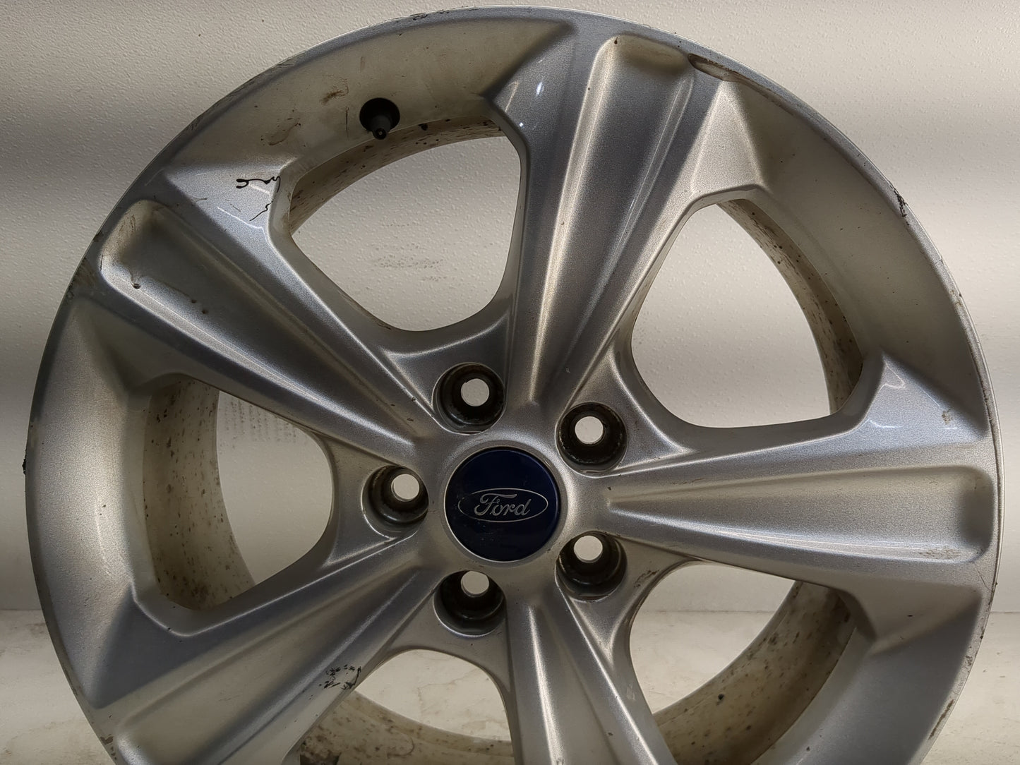 2013-2016 Ford Escape Oem Wheel Rim 1261203 - Oemusedautoparts1.com