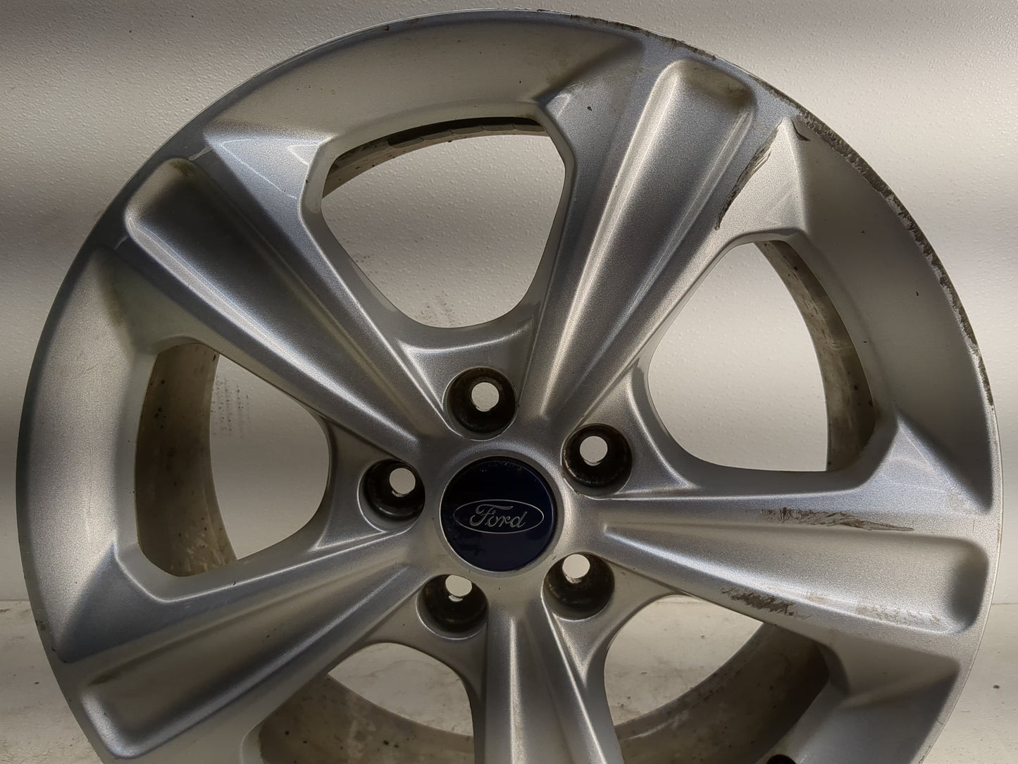 2013-2016 Ford Escape Oem Wheel Rim 1261204 - Oemusedautoparts1.com
