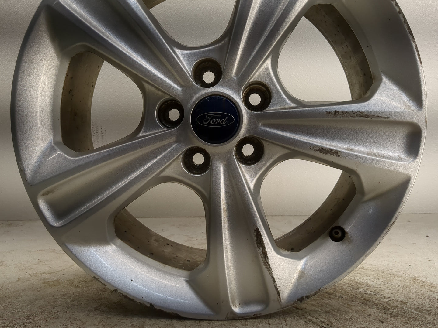 2013-2016 Ford Escape Oem Wheel Rim - Oemusedautoparts1.com